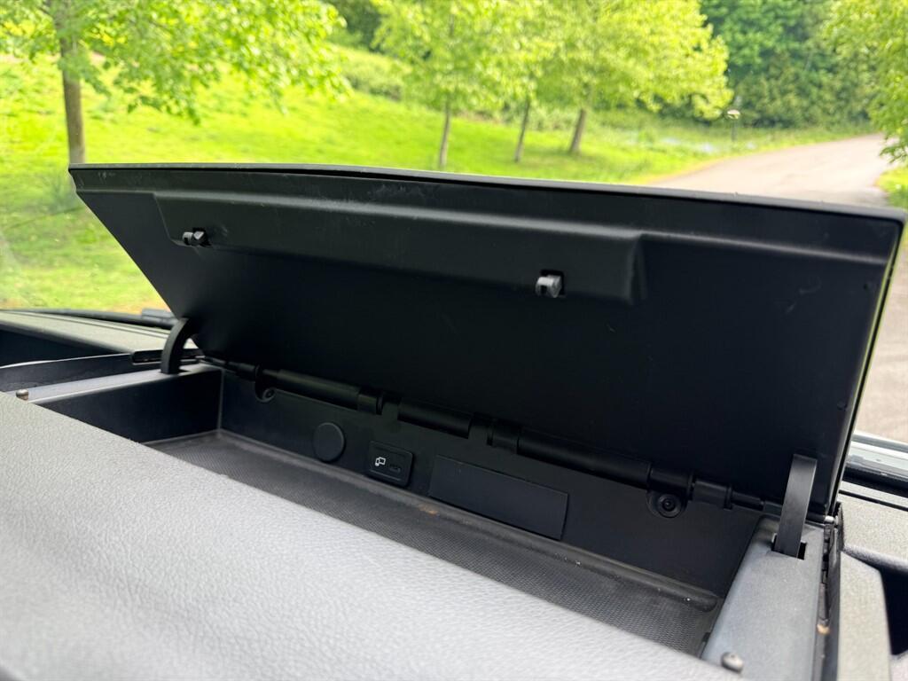 Mercedes Sprinter - Image 17