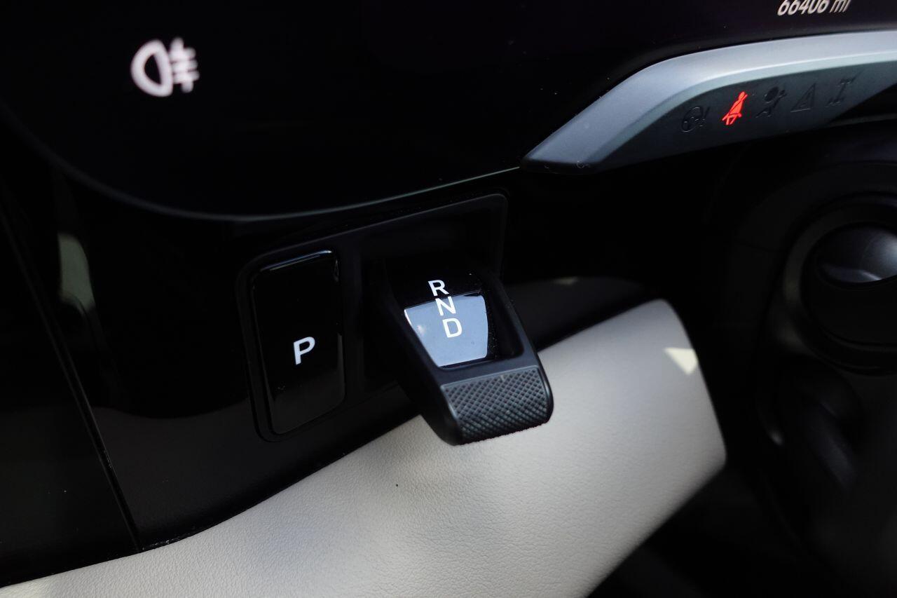 Porsche Taycan - Image 42