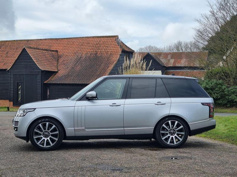 Land Rover Range Rover - Image 2