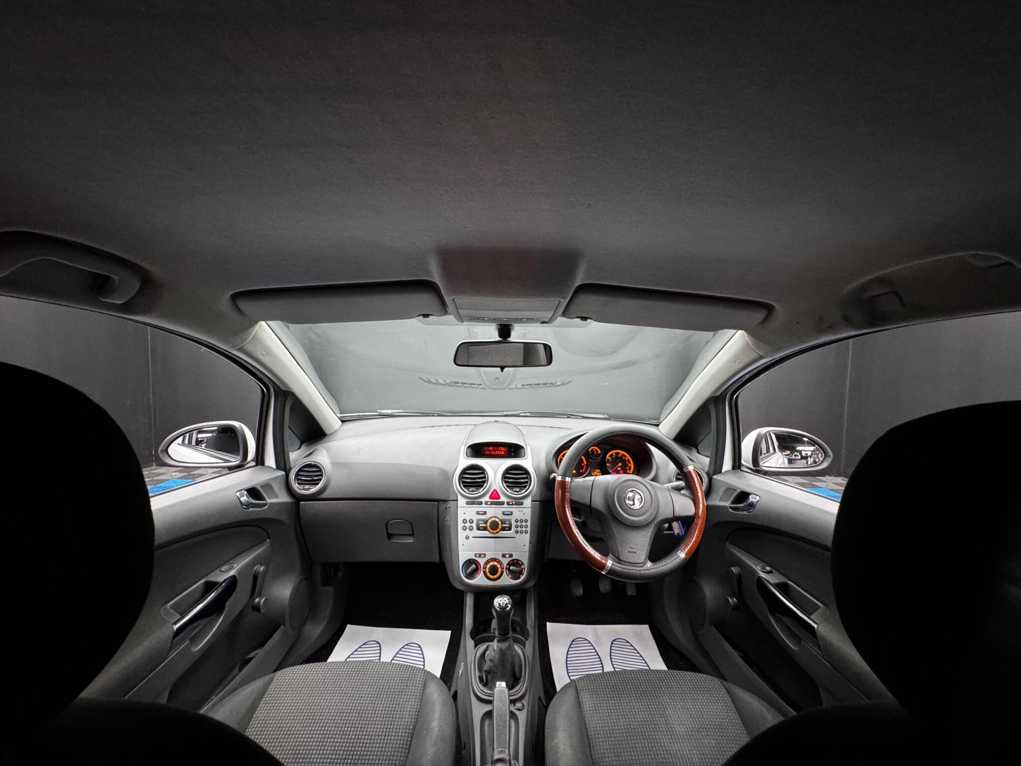 Vauxhall Corsa Van - Image 15