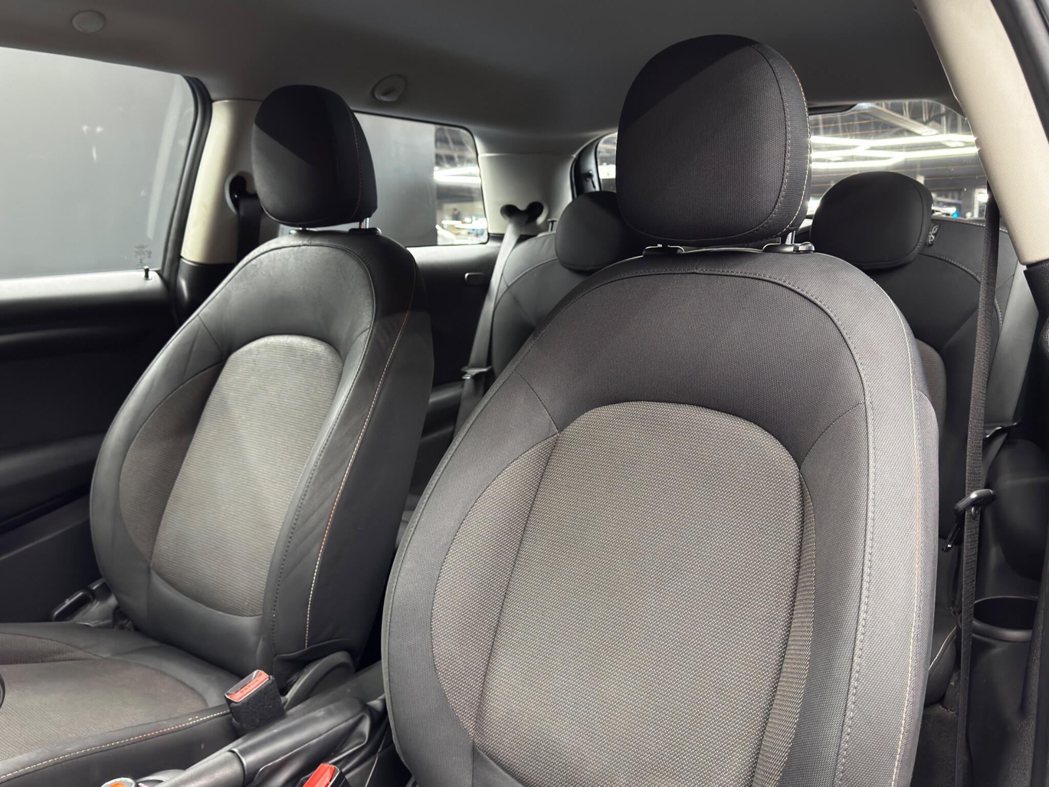 MINI Hatch - Image 13