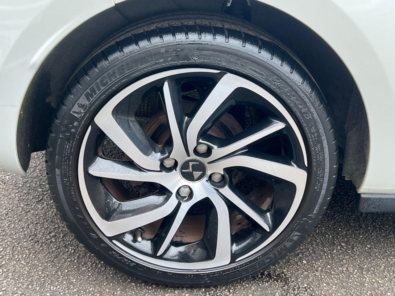 DS AUTOMOBILES DS 3 - Image 30