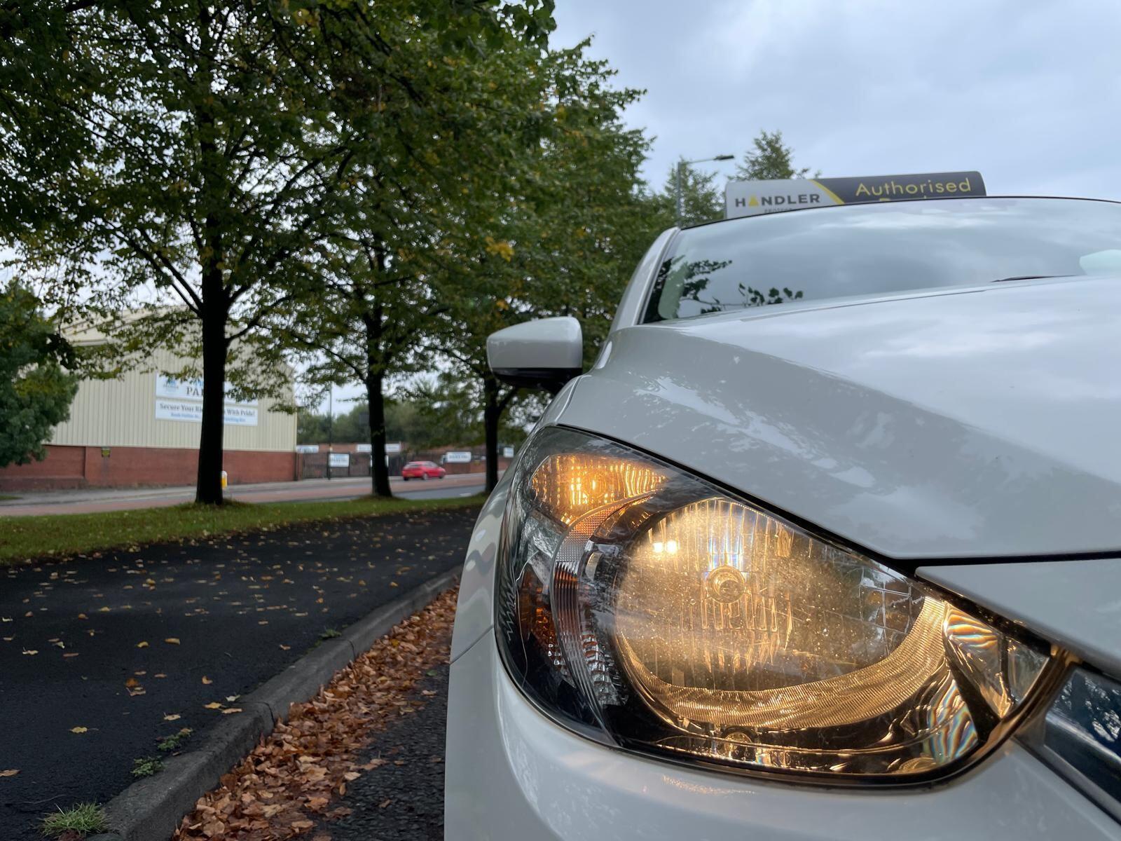 Mazda MAZDA2 - Image 12