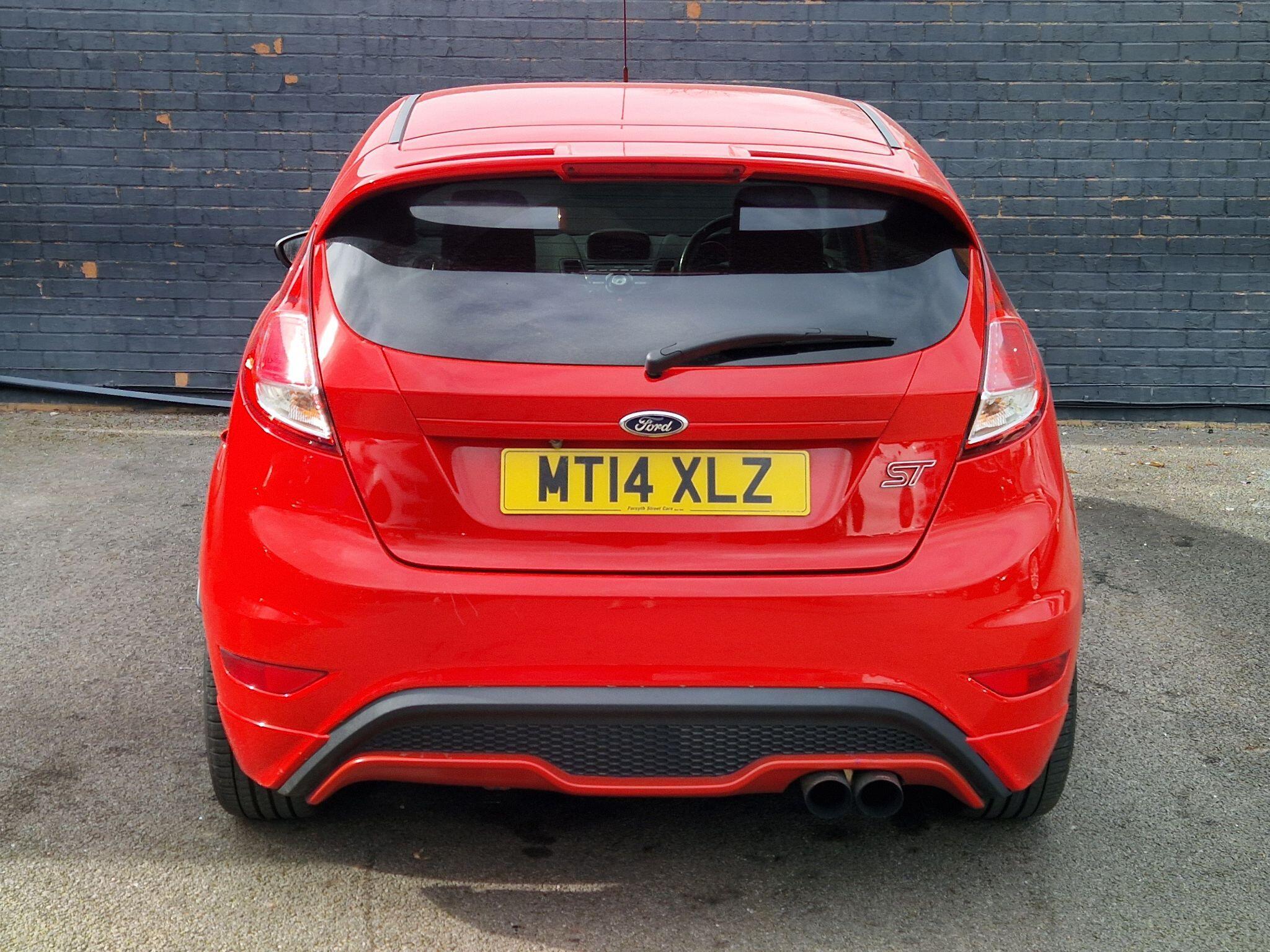 Ford Fiesta - Image 12