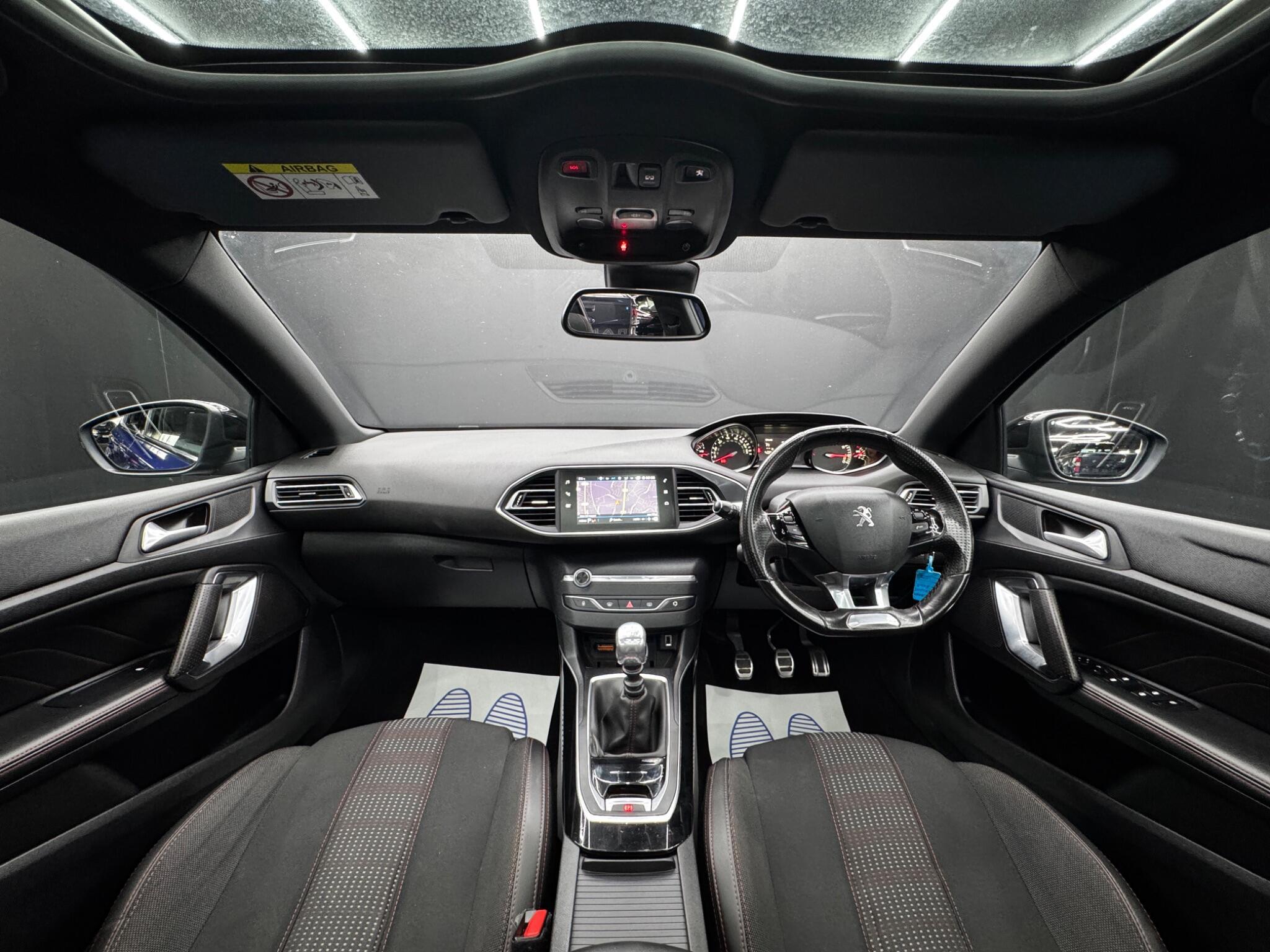 Peugeot 308 - Image 17