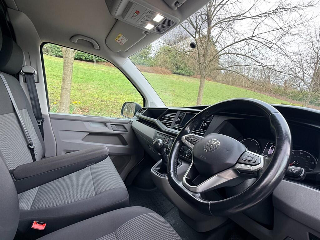 Volkswagen Transporter - Image 19