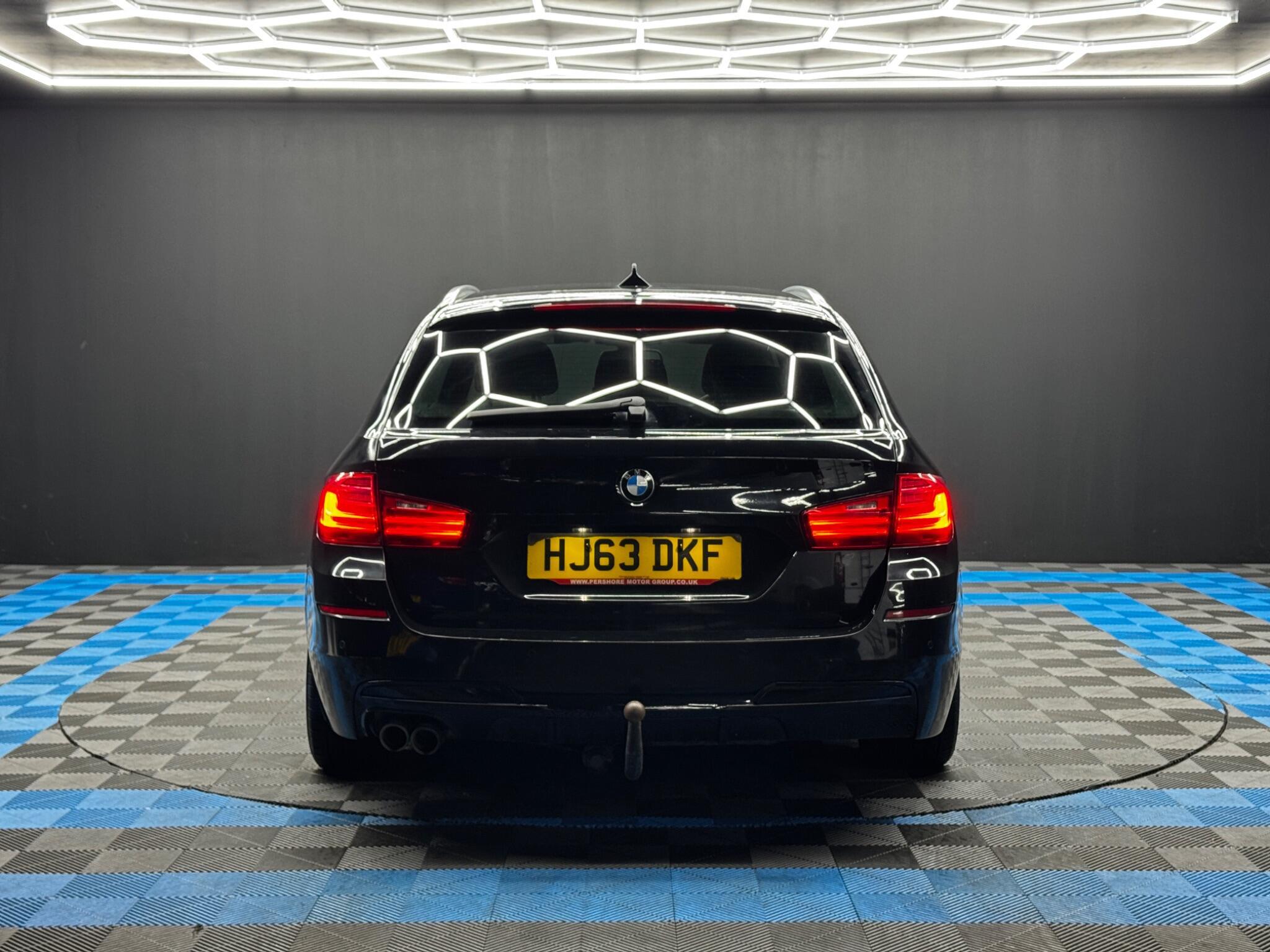 BMW 5 Series - Image 6