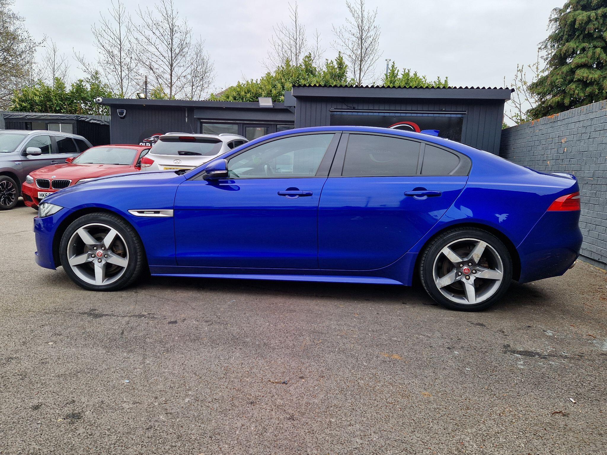 Jaguar XE - Image 6
