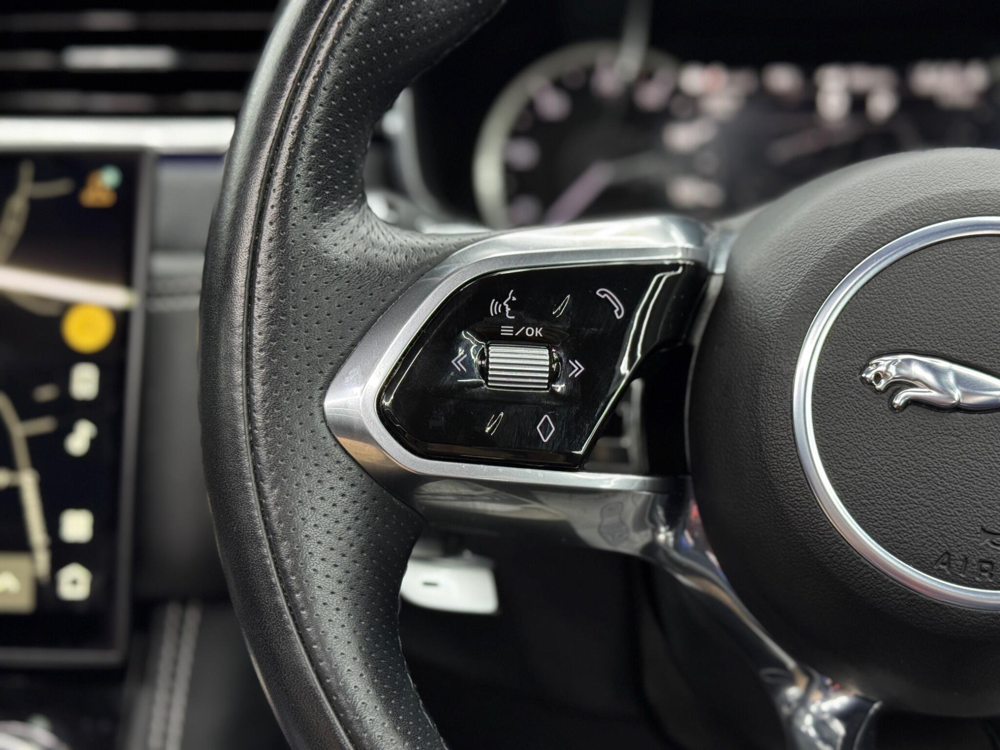 Jaguar F-Pace - Image 20
