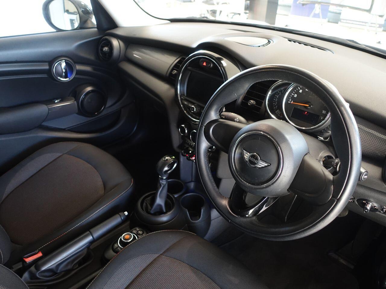 MINI Hatch - Image 3