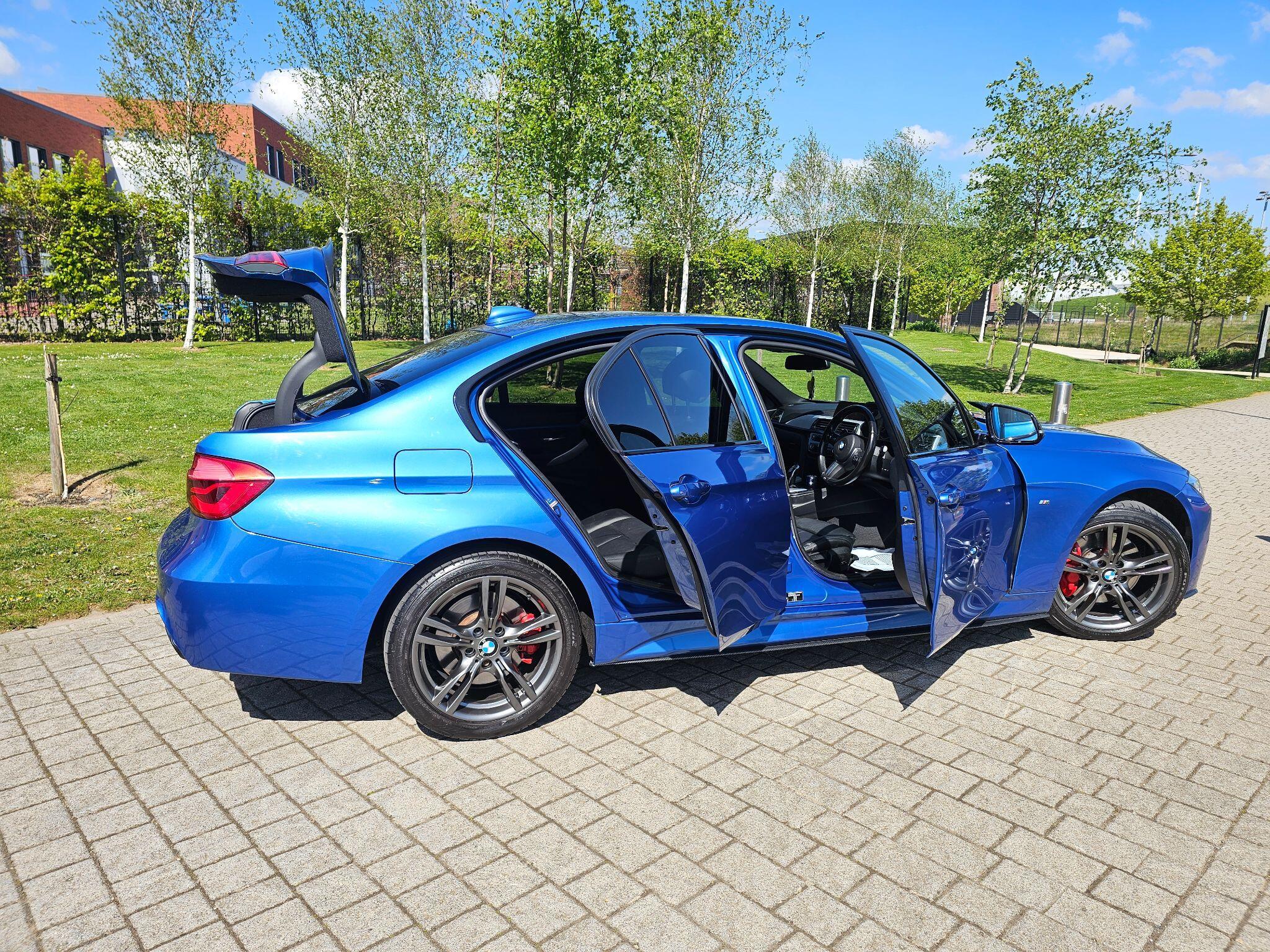 BMW 3 Series - Image 16