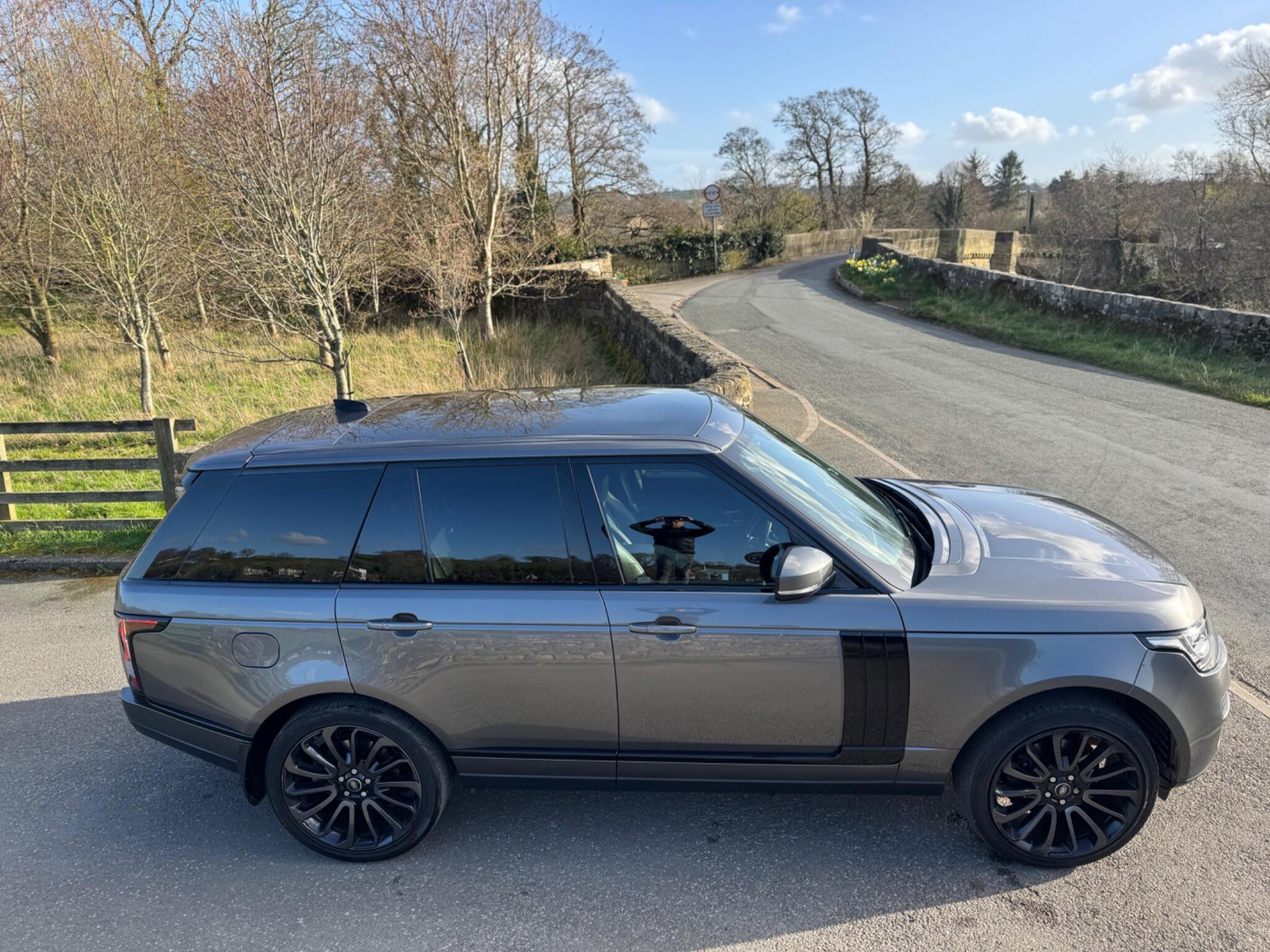 Land Rover Range Rover - Image 21