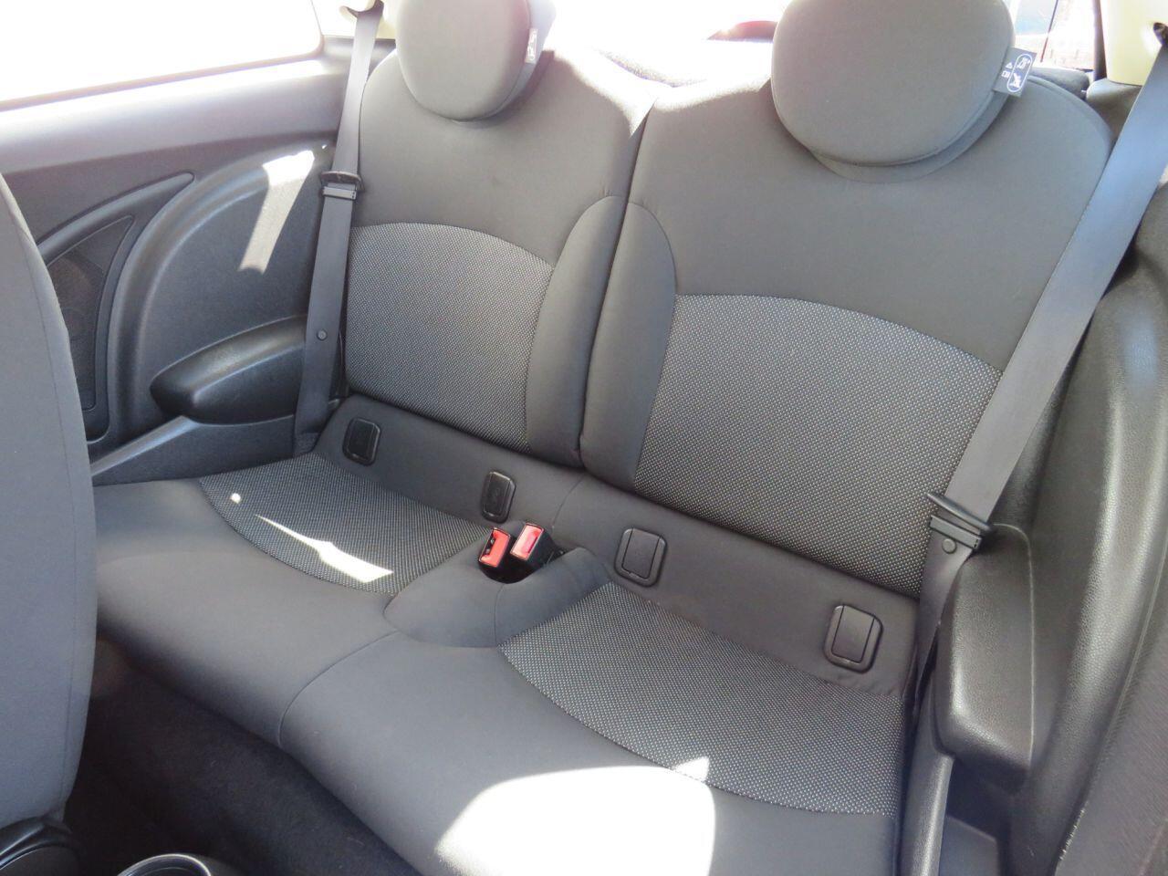 MINI Hatch - Image 11