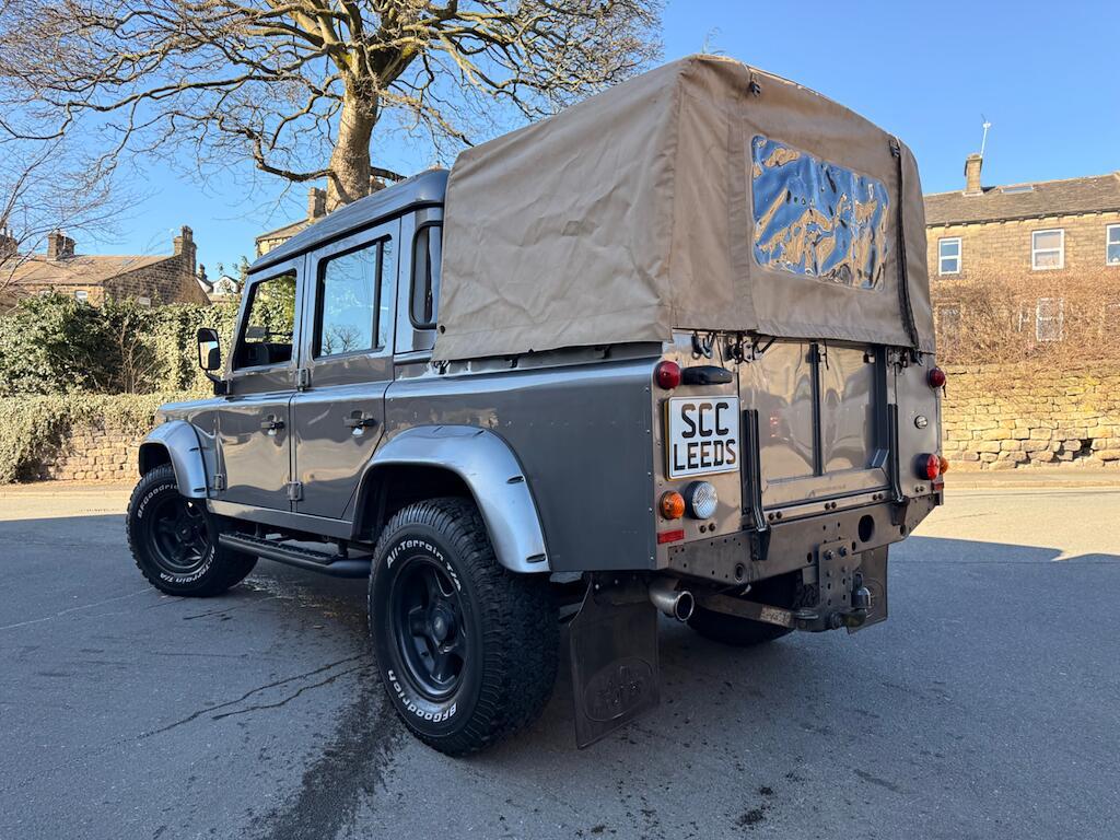 Land Rover Defender 110 - Image 18