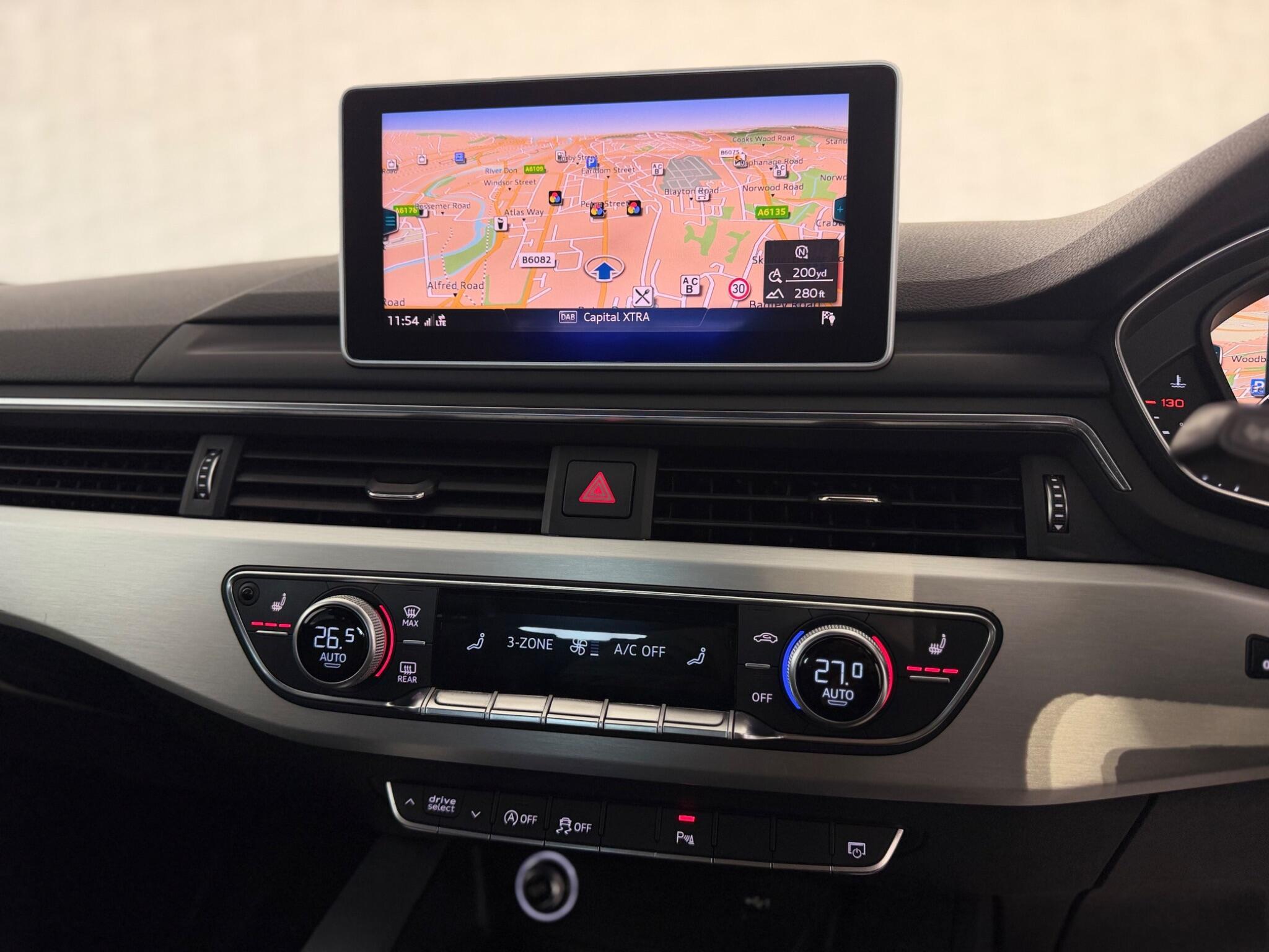 Audi A4 Avant - Image 25