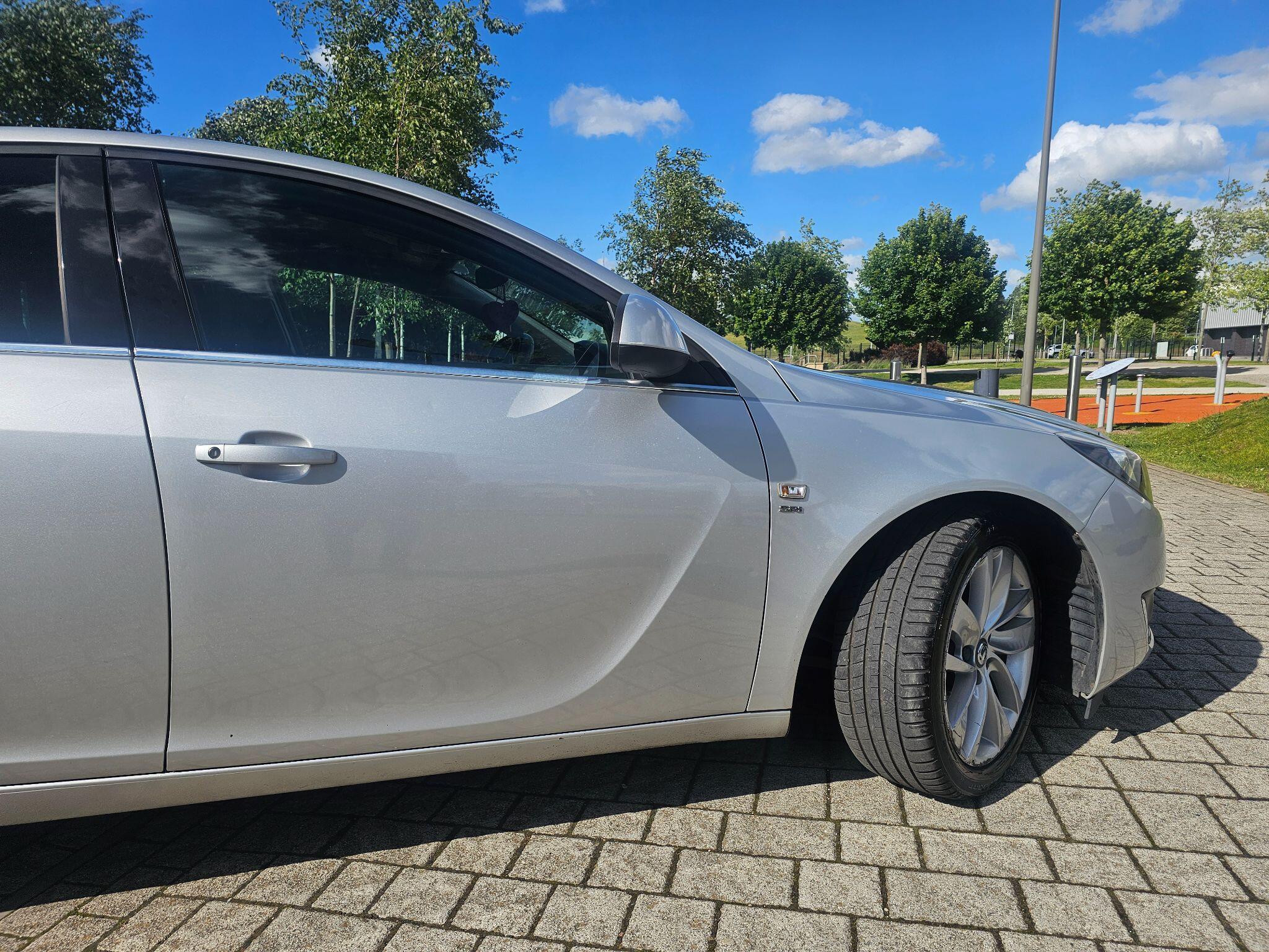 Vauxhall Insignia - Image 10