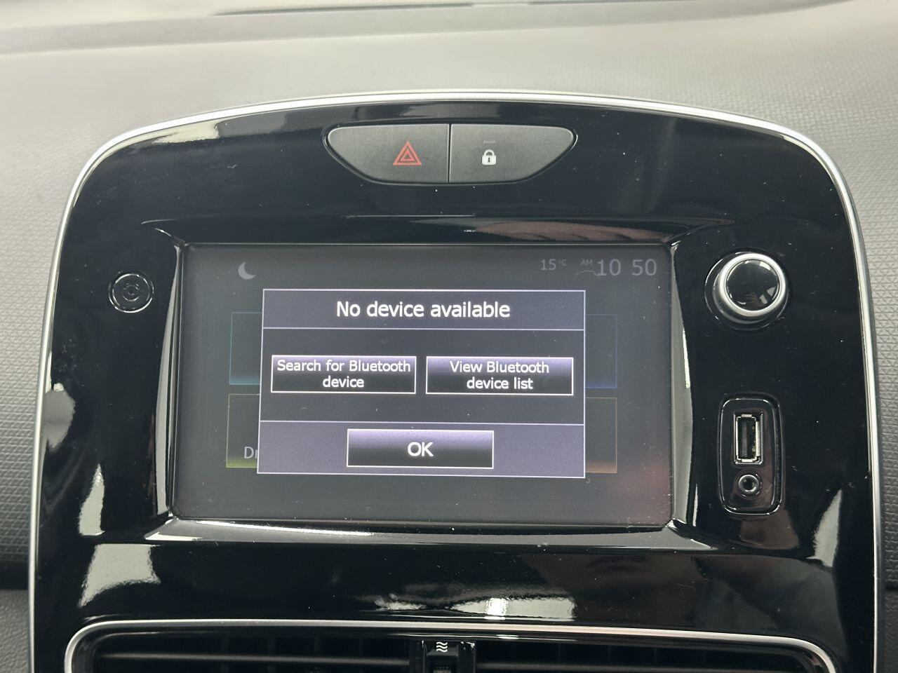 Renault Clio - Image 29