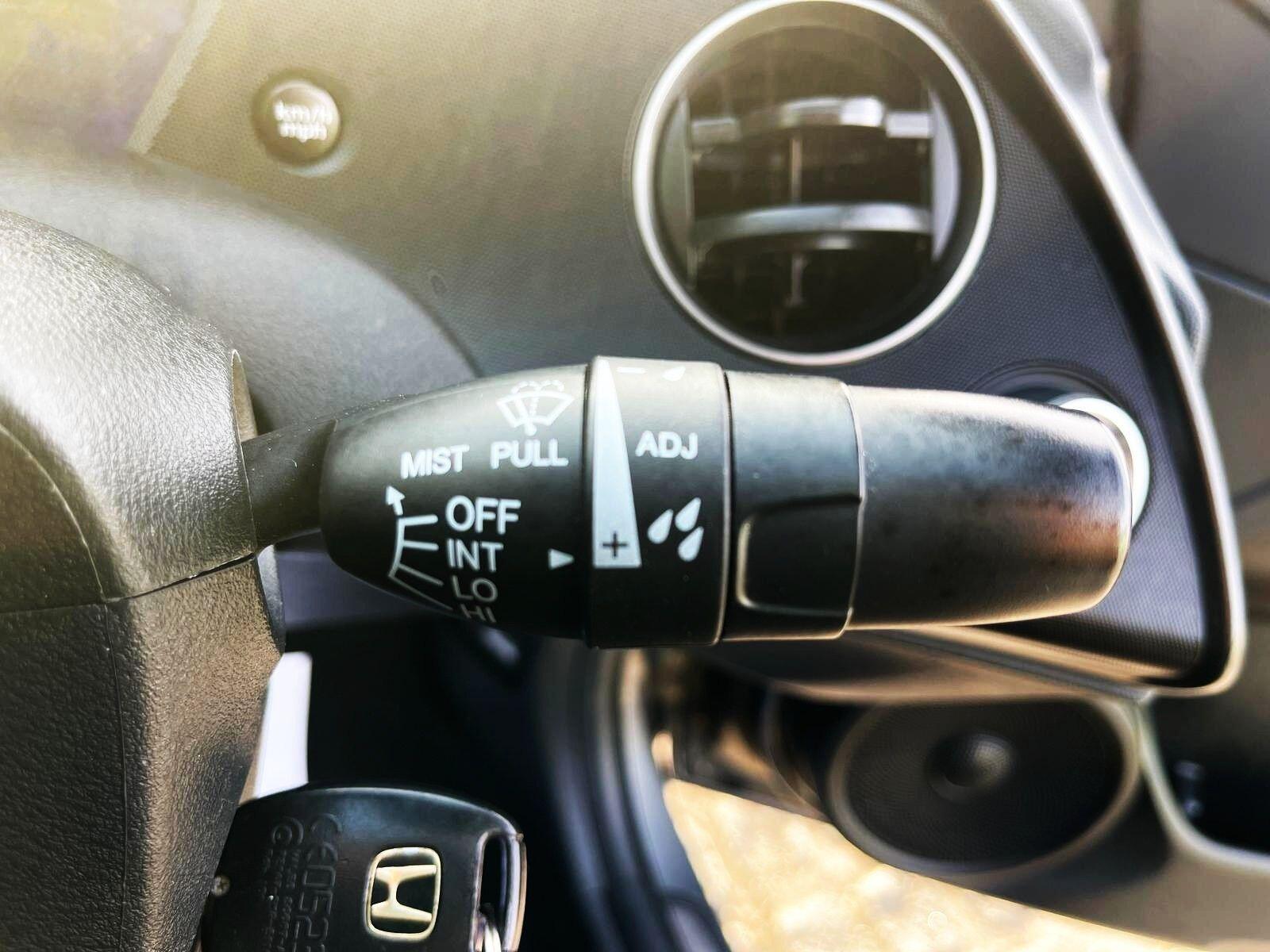 Honda Civic - Image 25