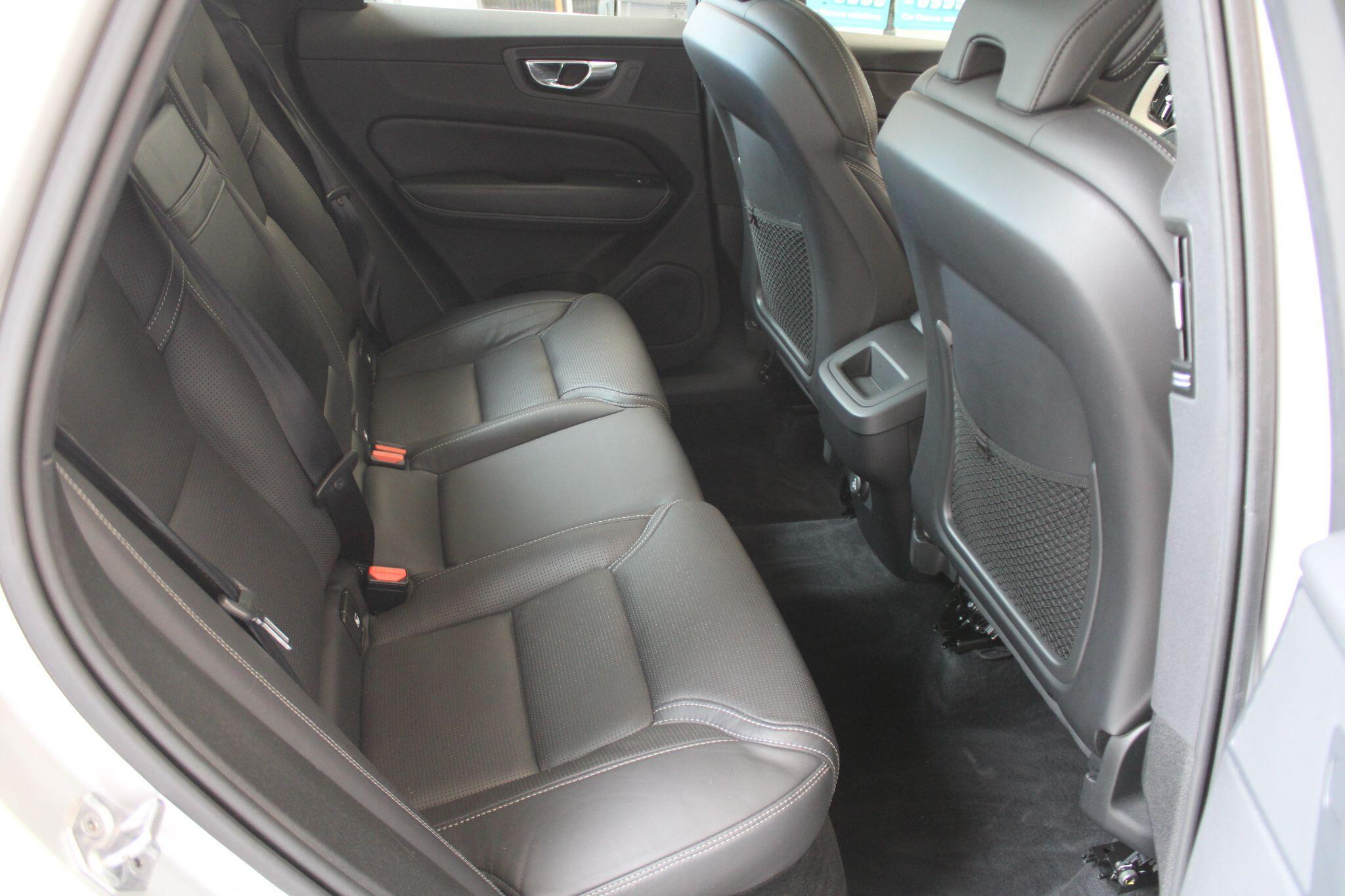 Volvo XC60 - Image 44