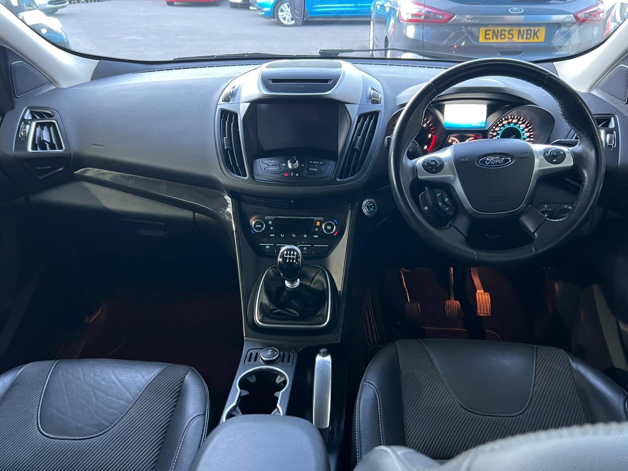 Ford Kuga - Image 14