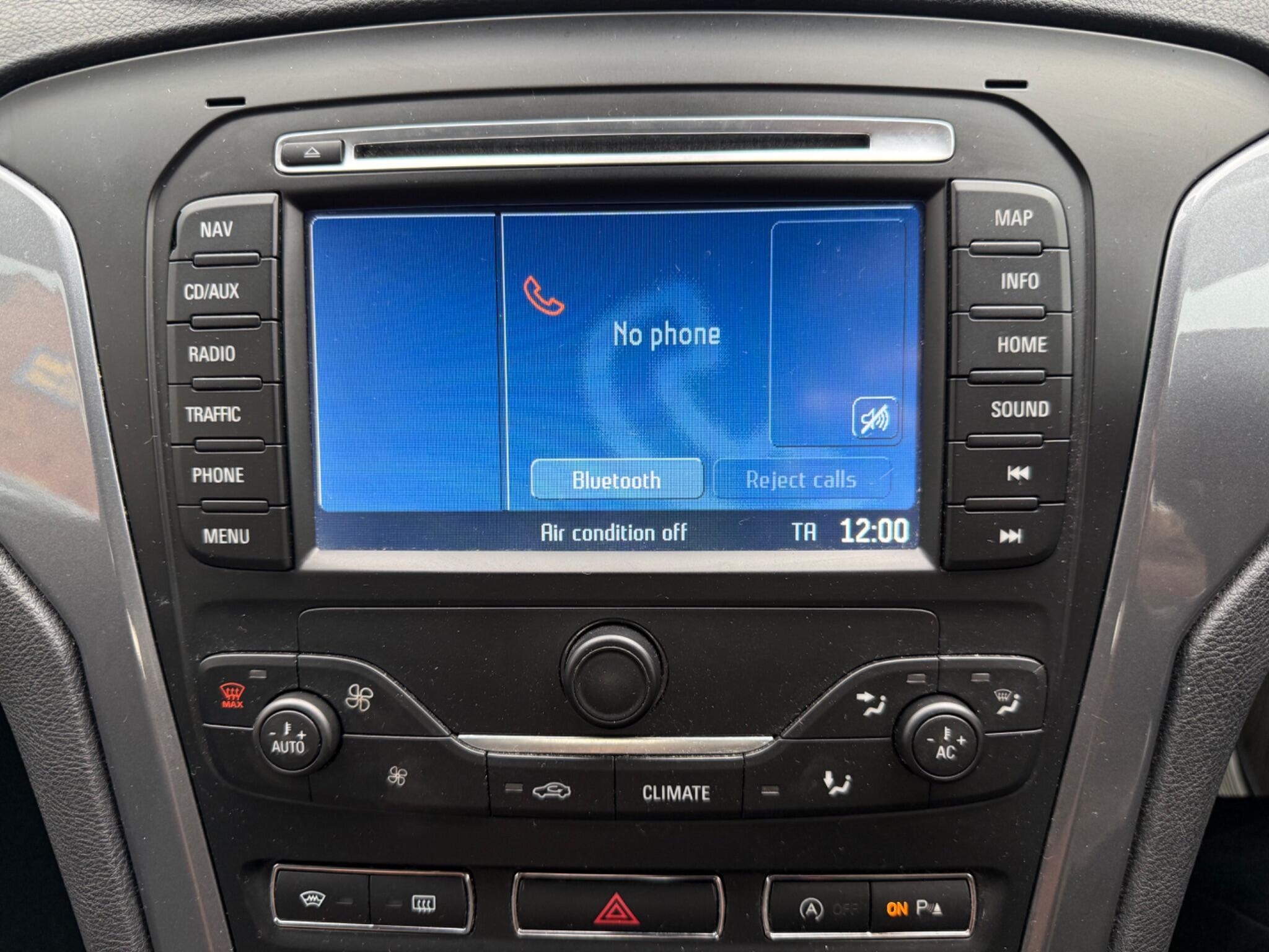Ford Mondeo - Image 11