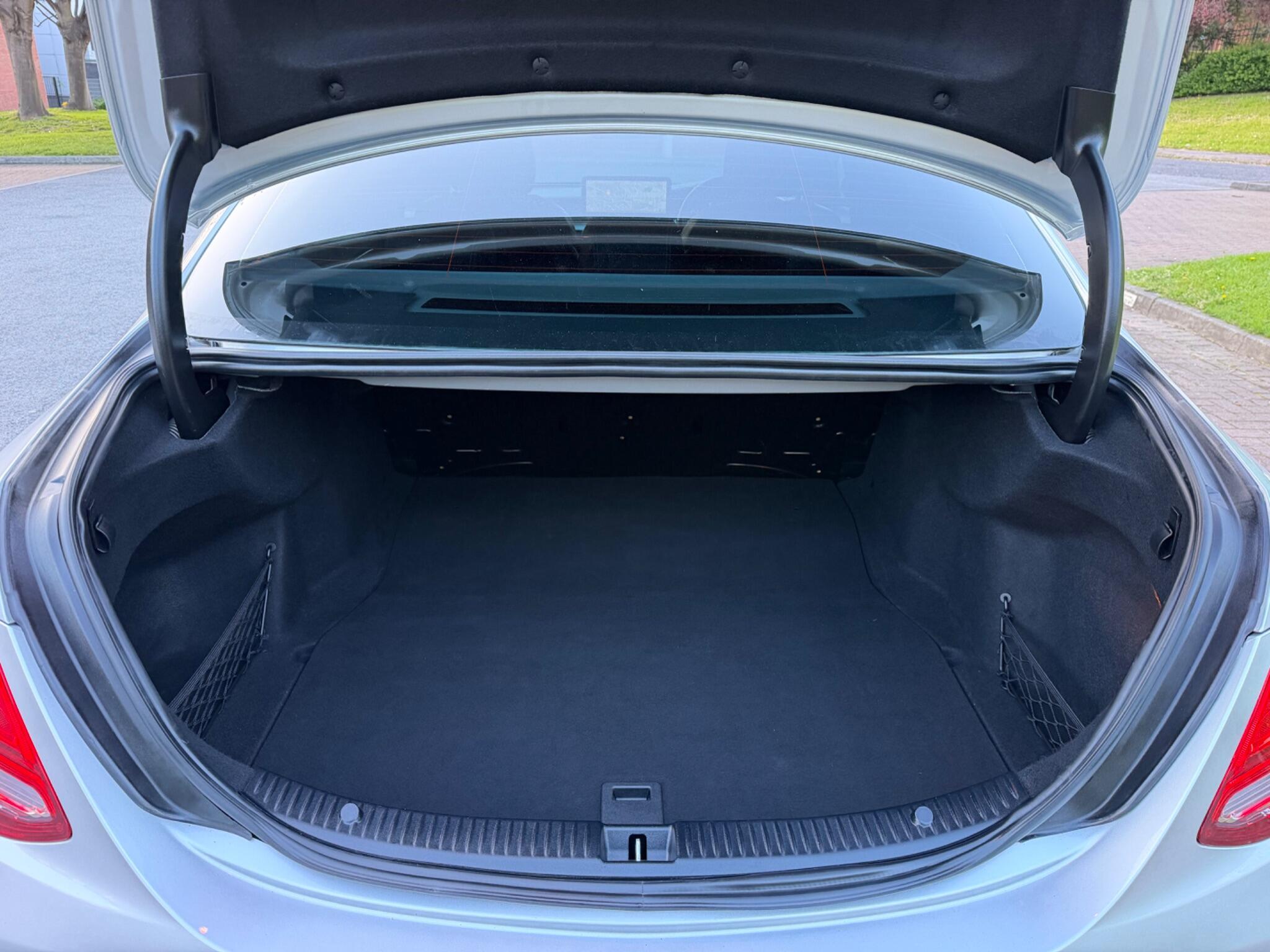 Mercedes C Class - Image 21