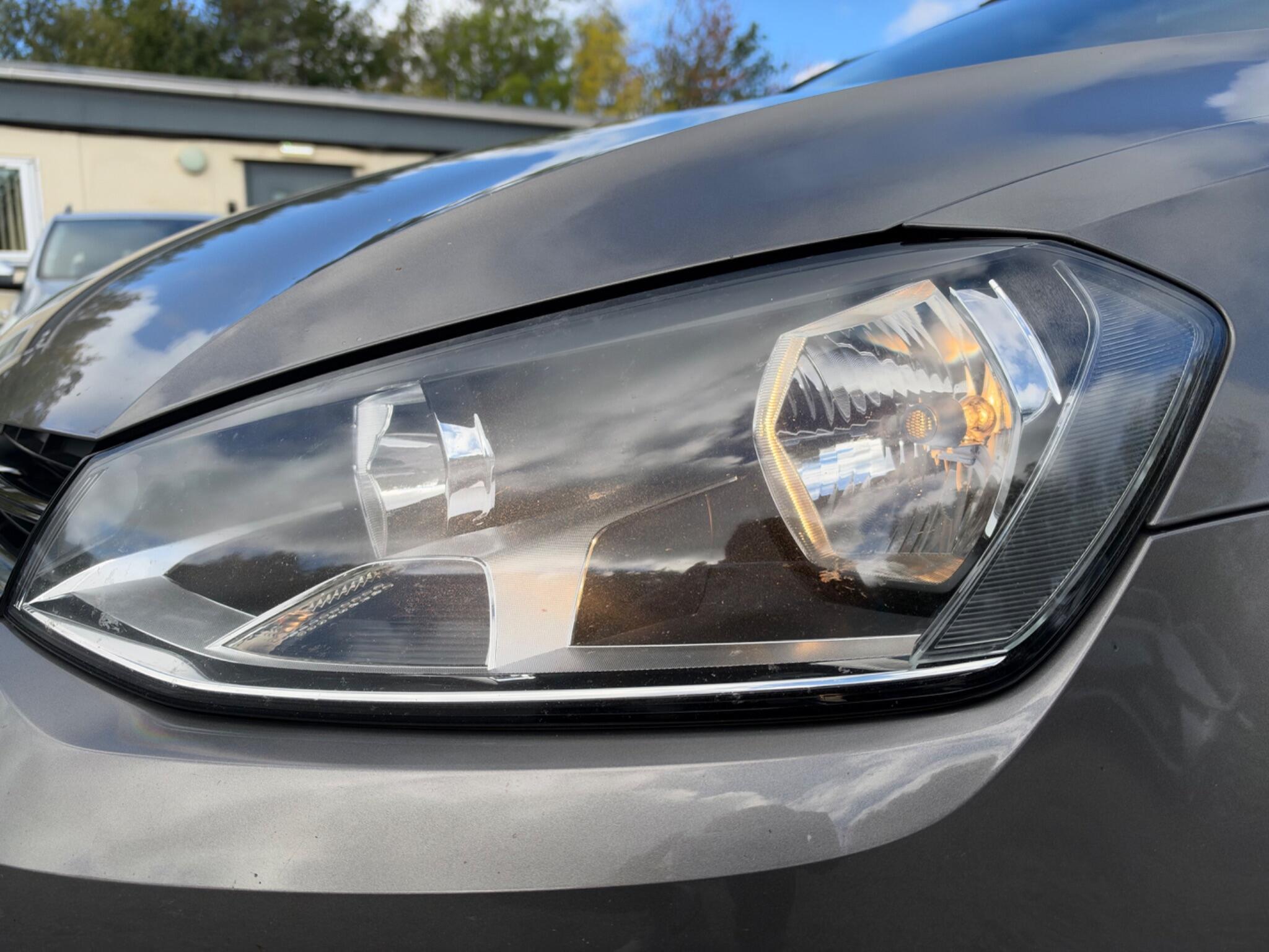 Volkswagen Golf - Image 19