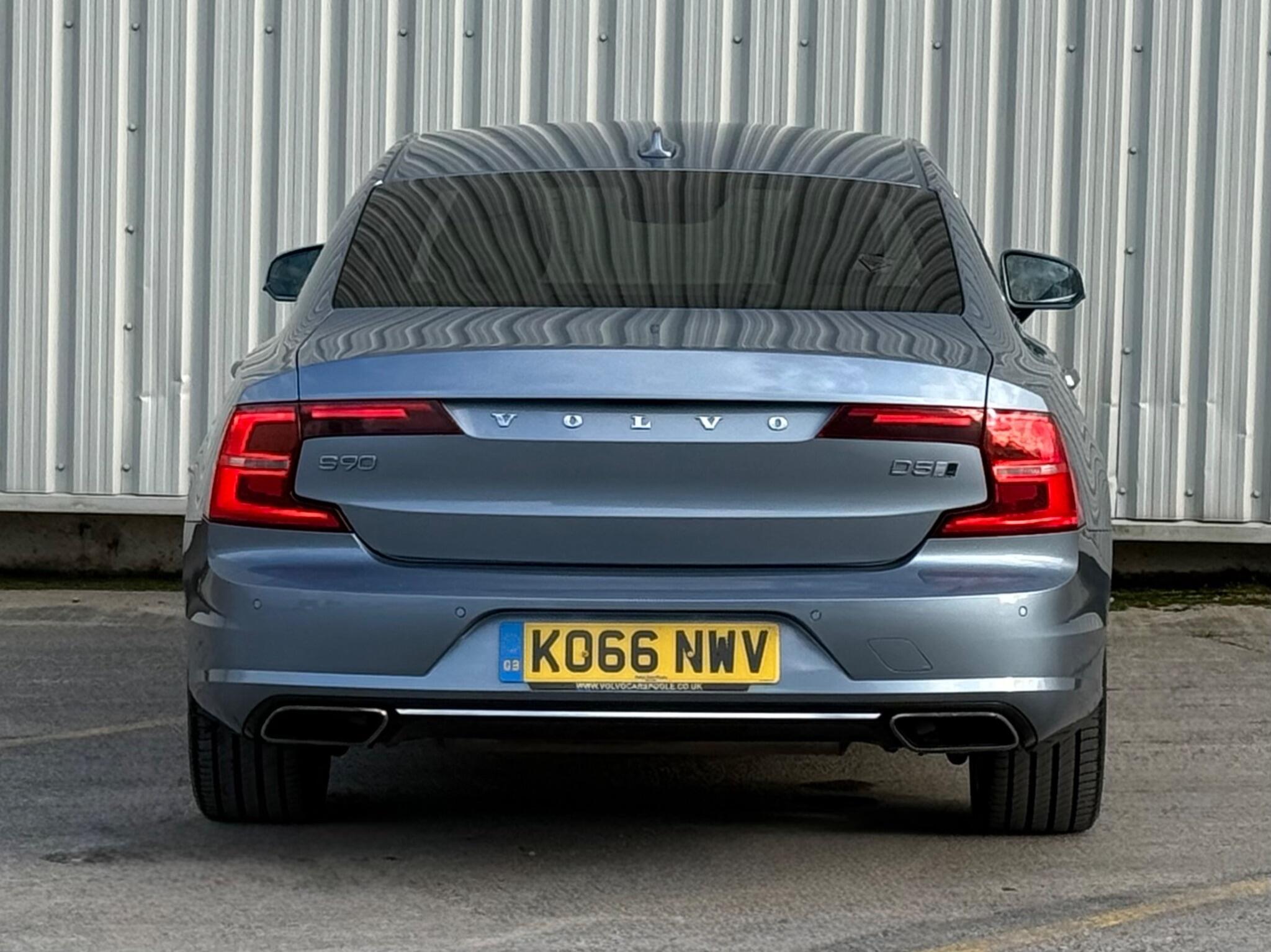 Volvo S90 - Image 17