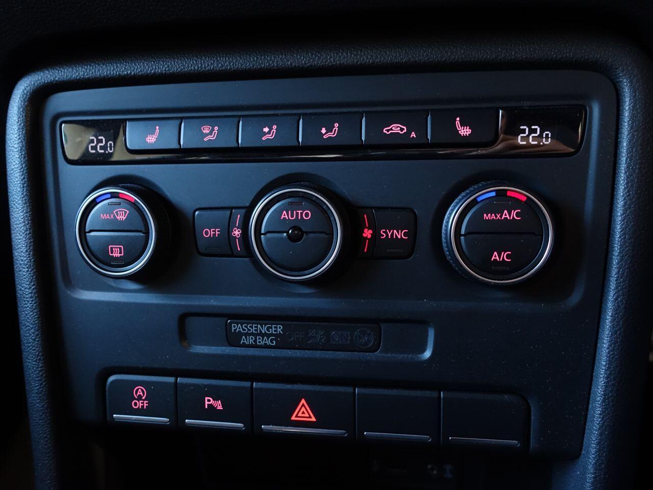 Volkswagen Beetle - Image 26