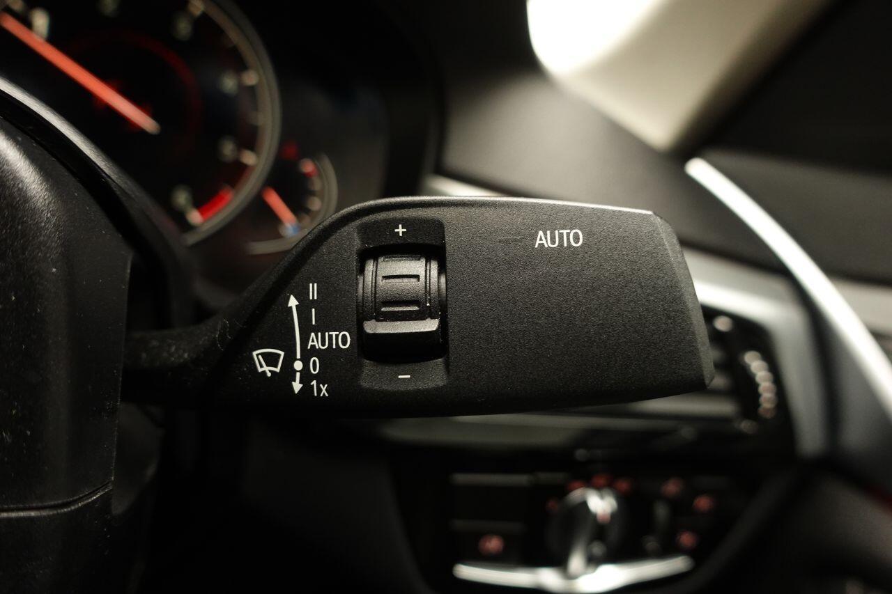 BMW 5 Series - Image 34