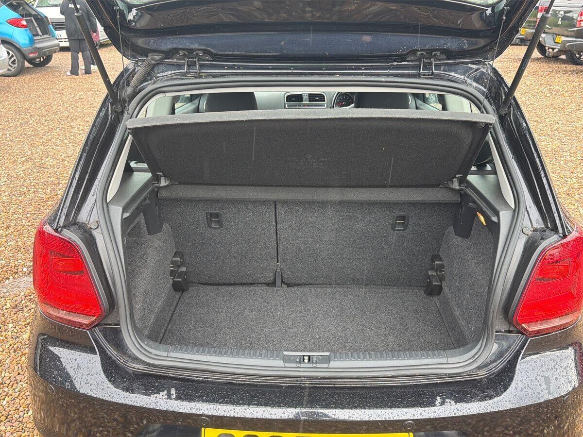 Volkswagen Polo - Image 24