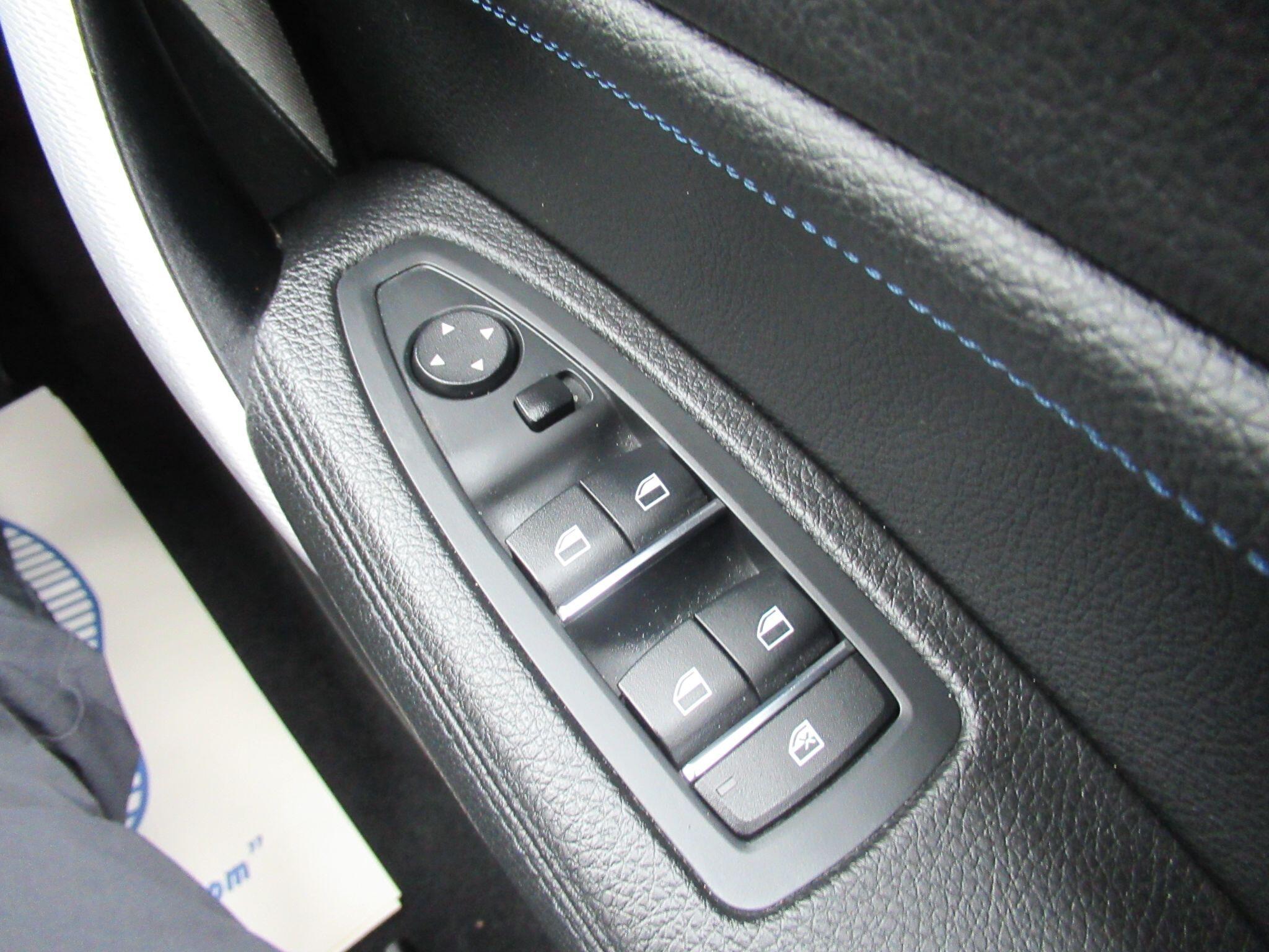 BMW 1 Series - Image 29