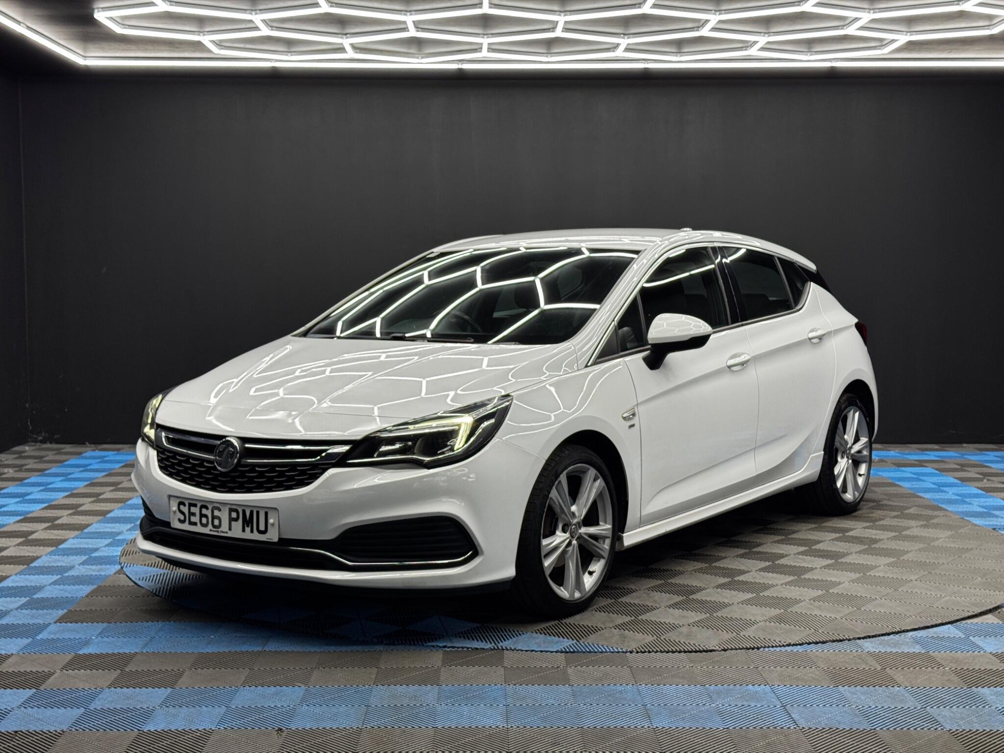 Vauxhall Astra - Image 3
