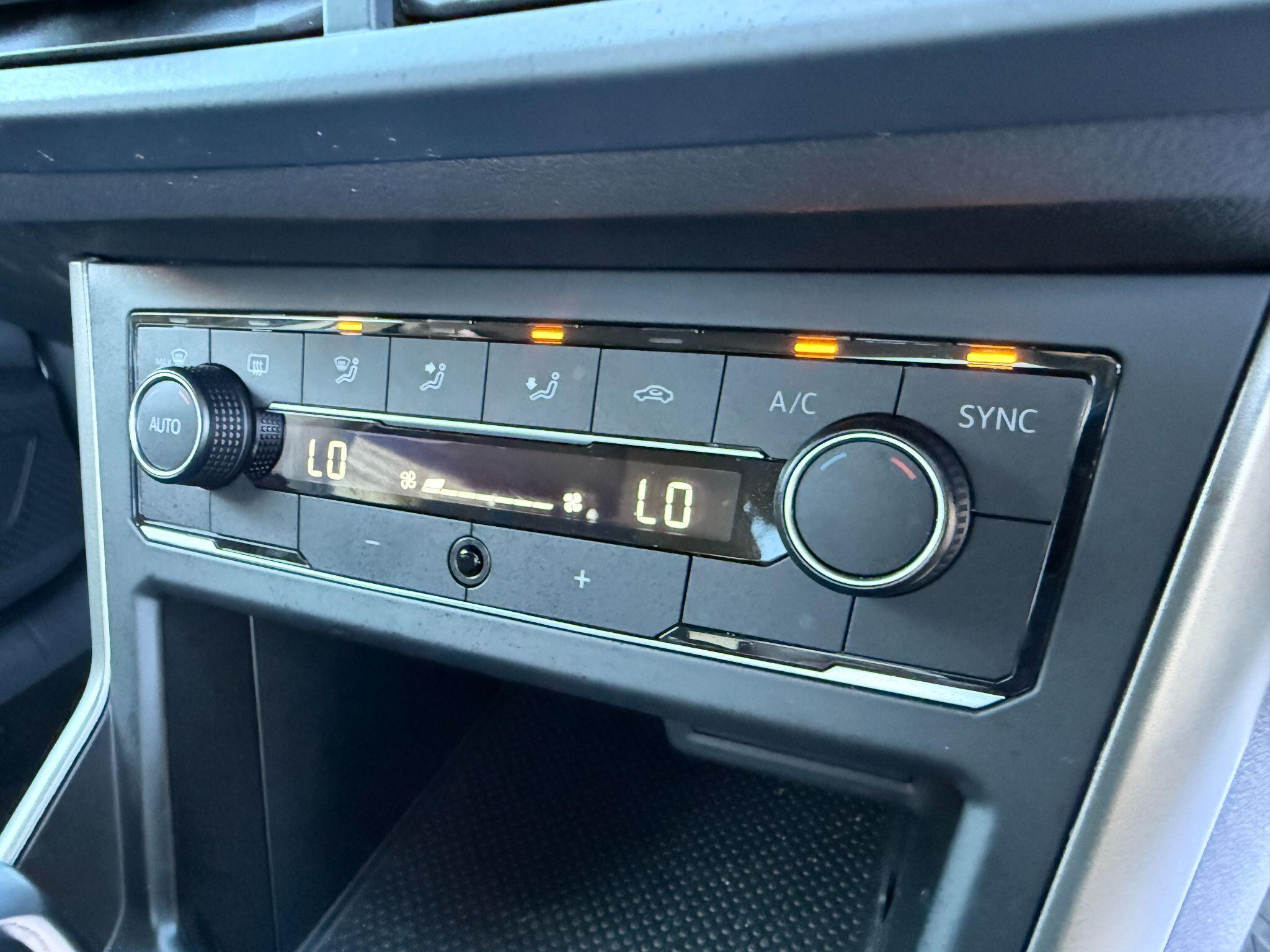 Volkswagen Polo - Image 53