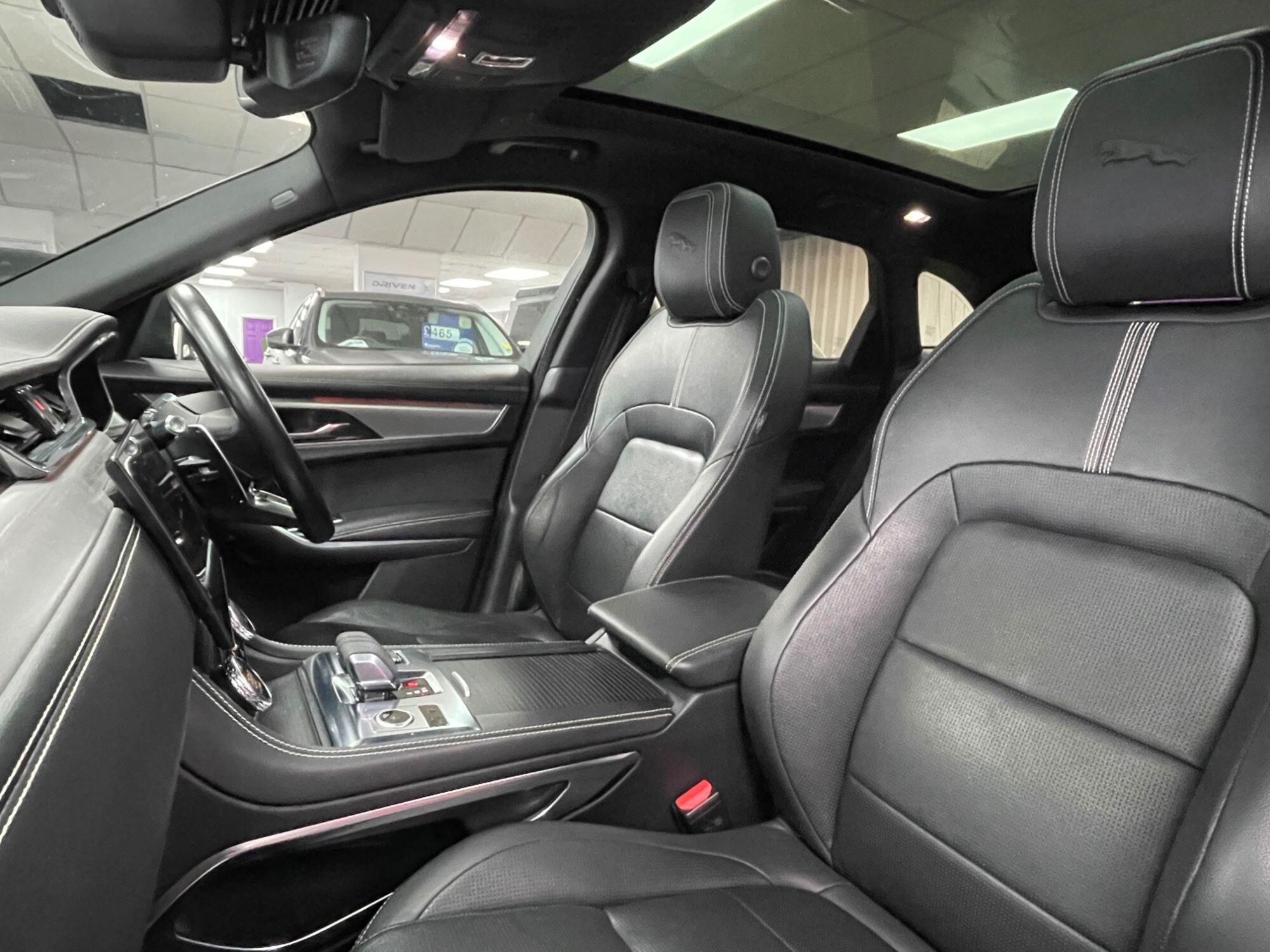 Jaguar F-Pace - Image 34