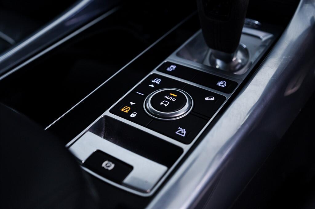 Land Rover RANGE ROVER SPORT - Image 20