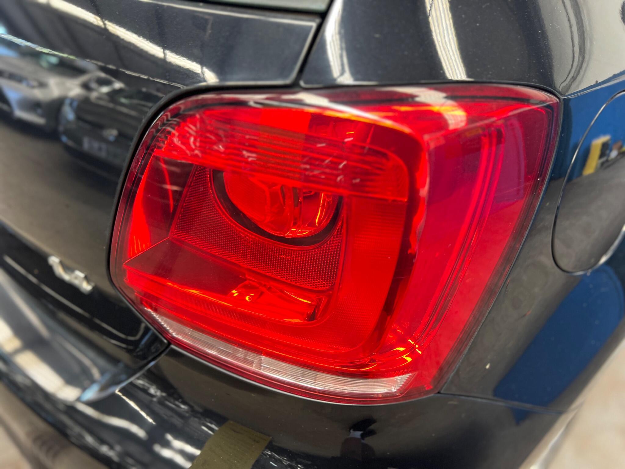 Volkswagen Polo - Image 9