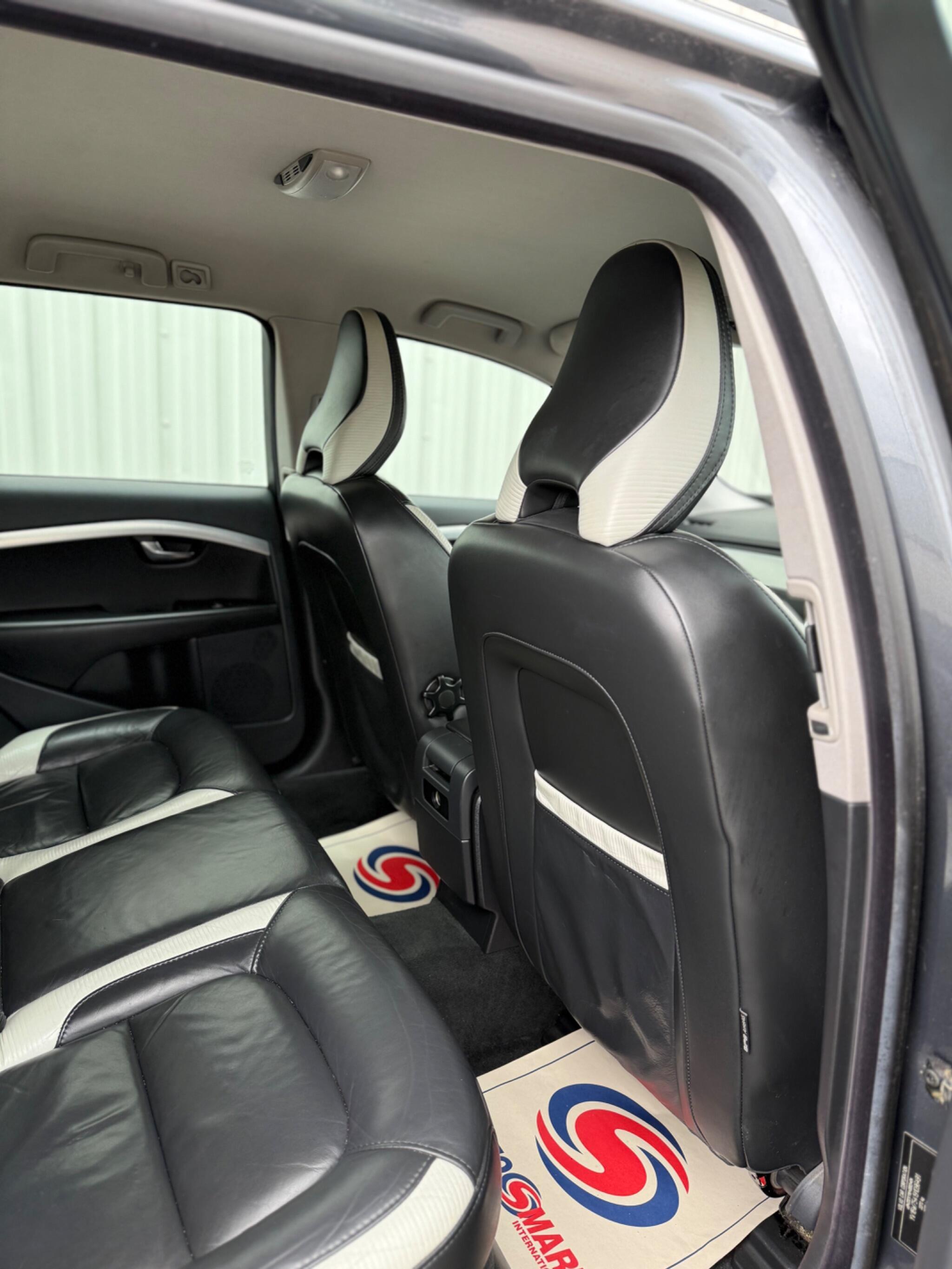 Volvo V70 - Image 25
