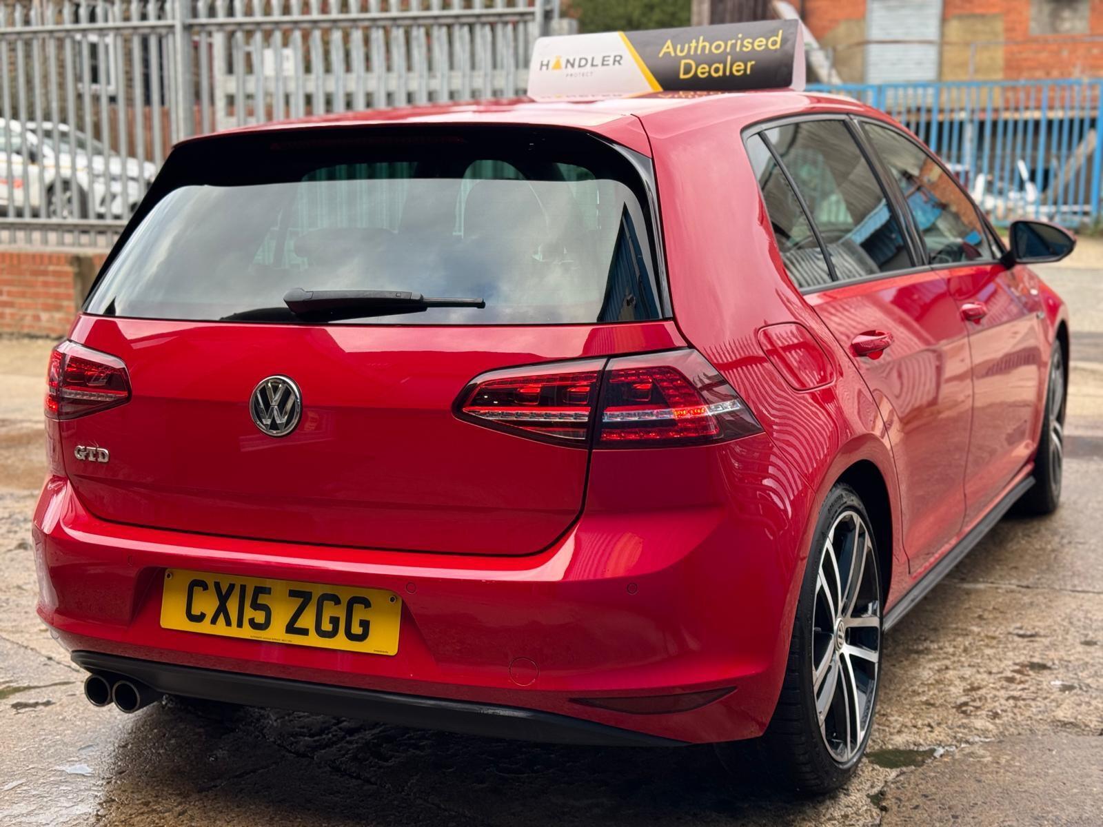 Volkswagen Golf - Image 13