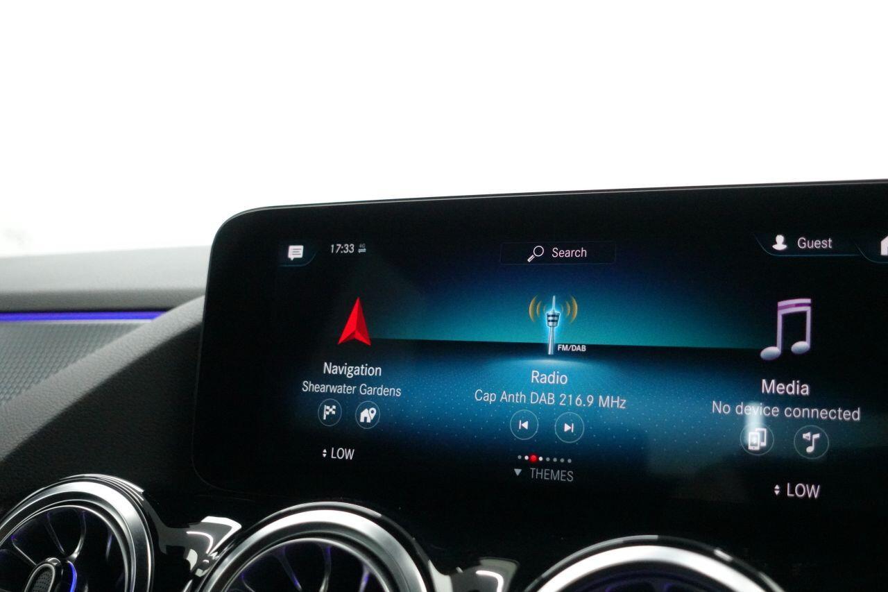 Mercedes-benz EQA - Image 2
