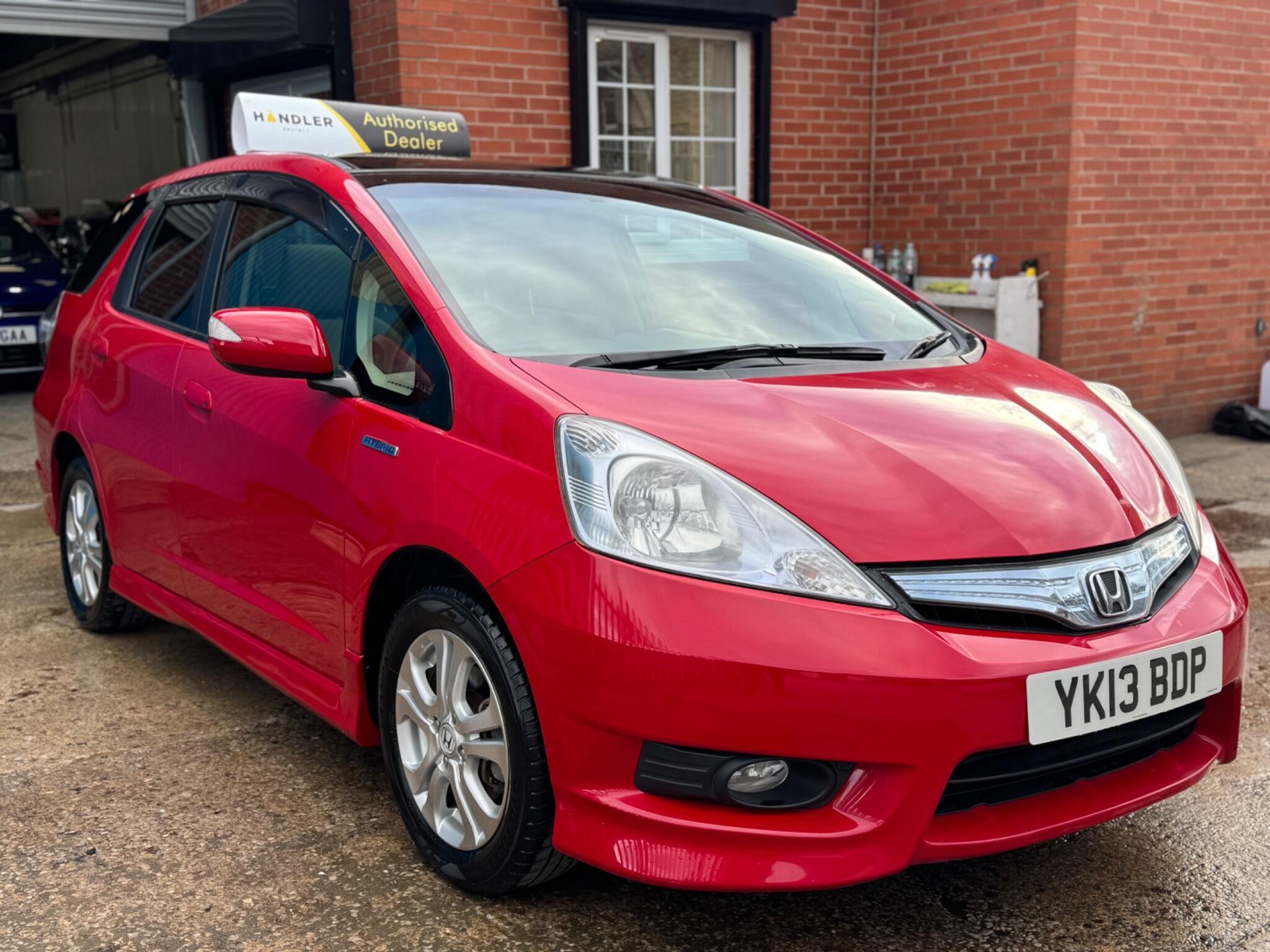 Honda FIT - Image 16