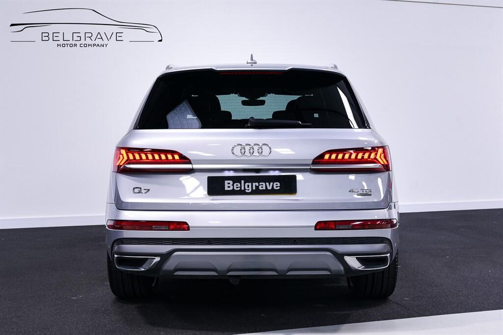 Audi Q7 - Image 6