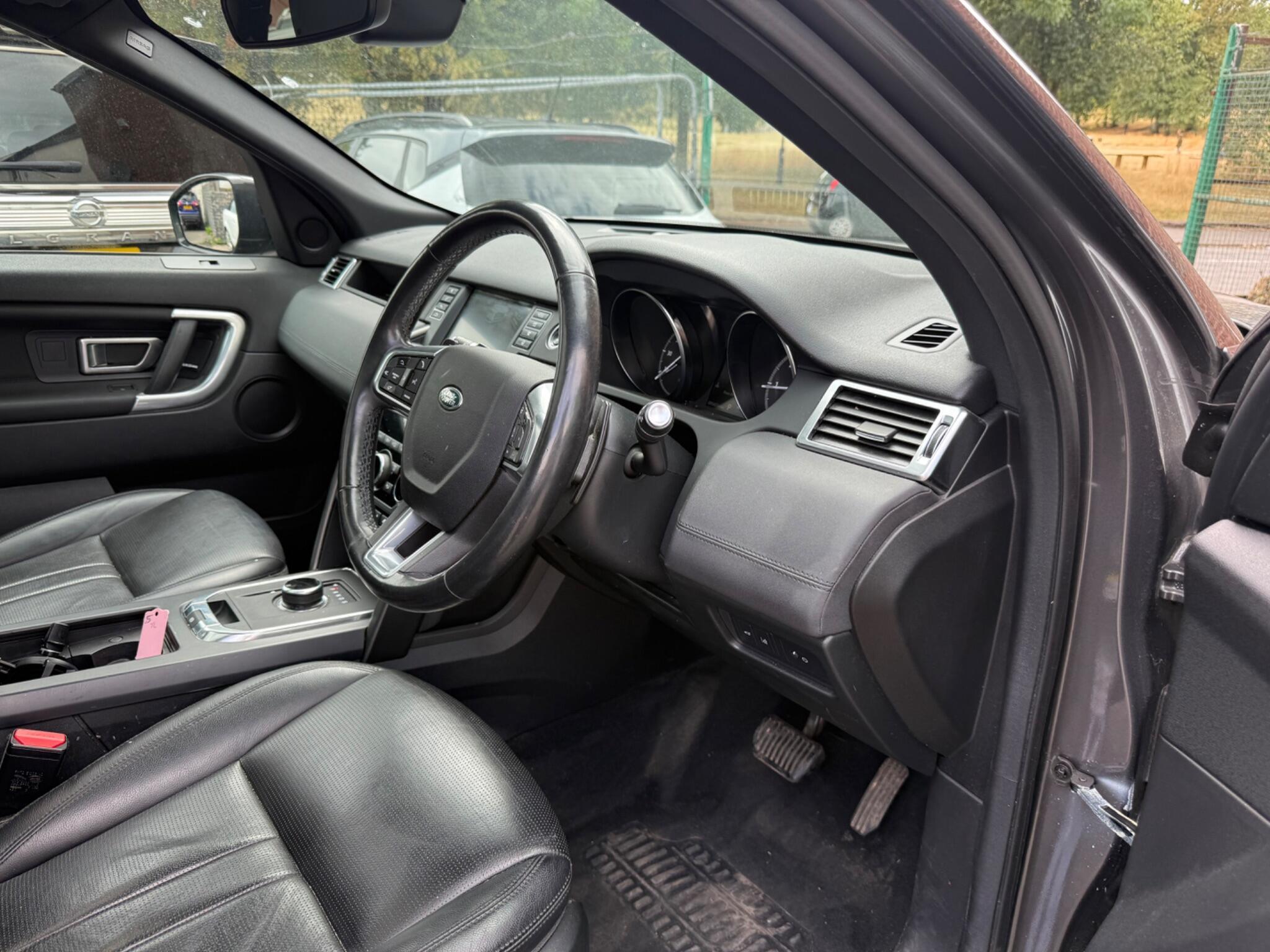 Land Rover DISCOVERY SPORT - Image 18