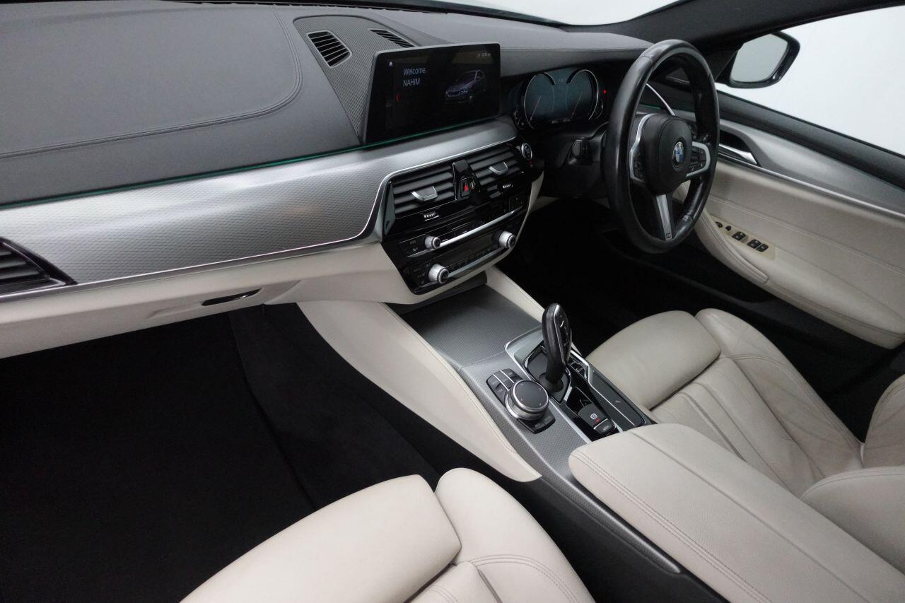 BMW 5 Series - Image 19