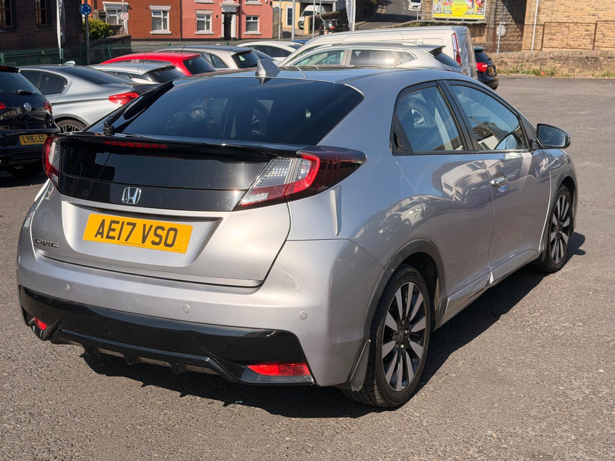 Honda Civic - Image 7