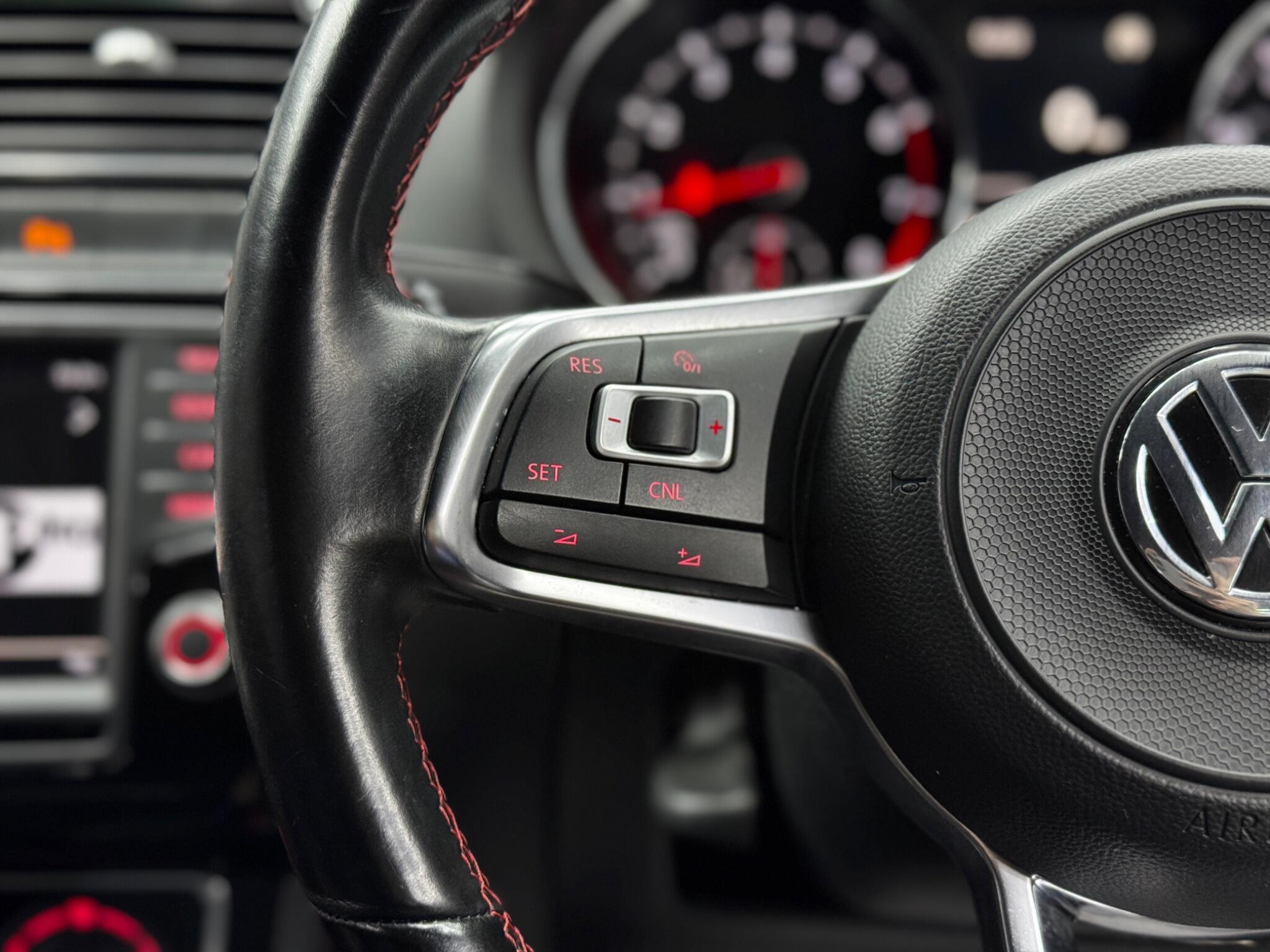 Volkswagen Polo - Image 19