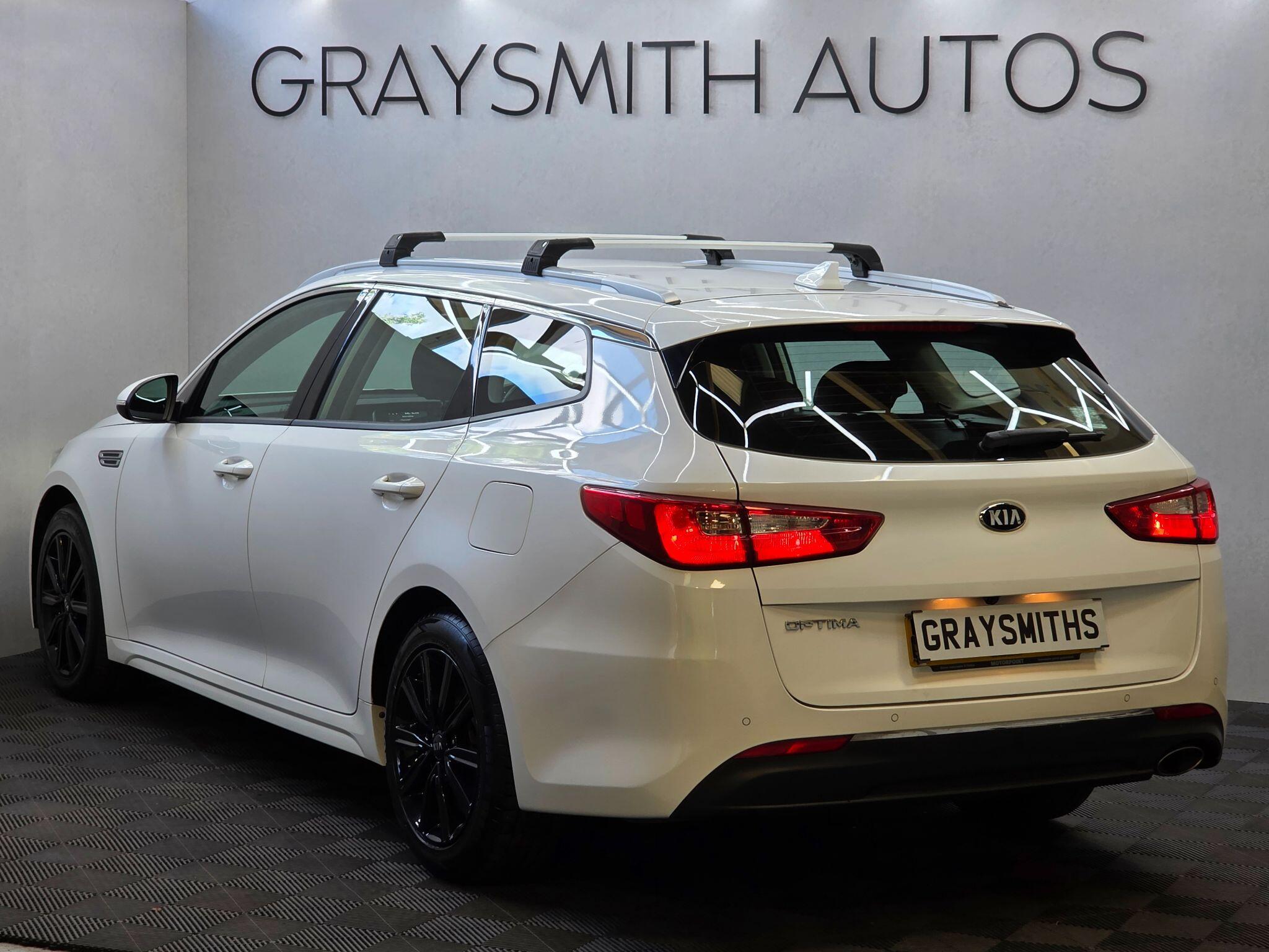 Kia Optima - Image 2