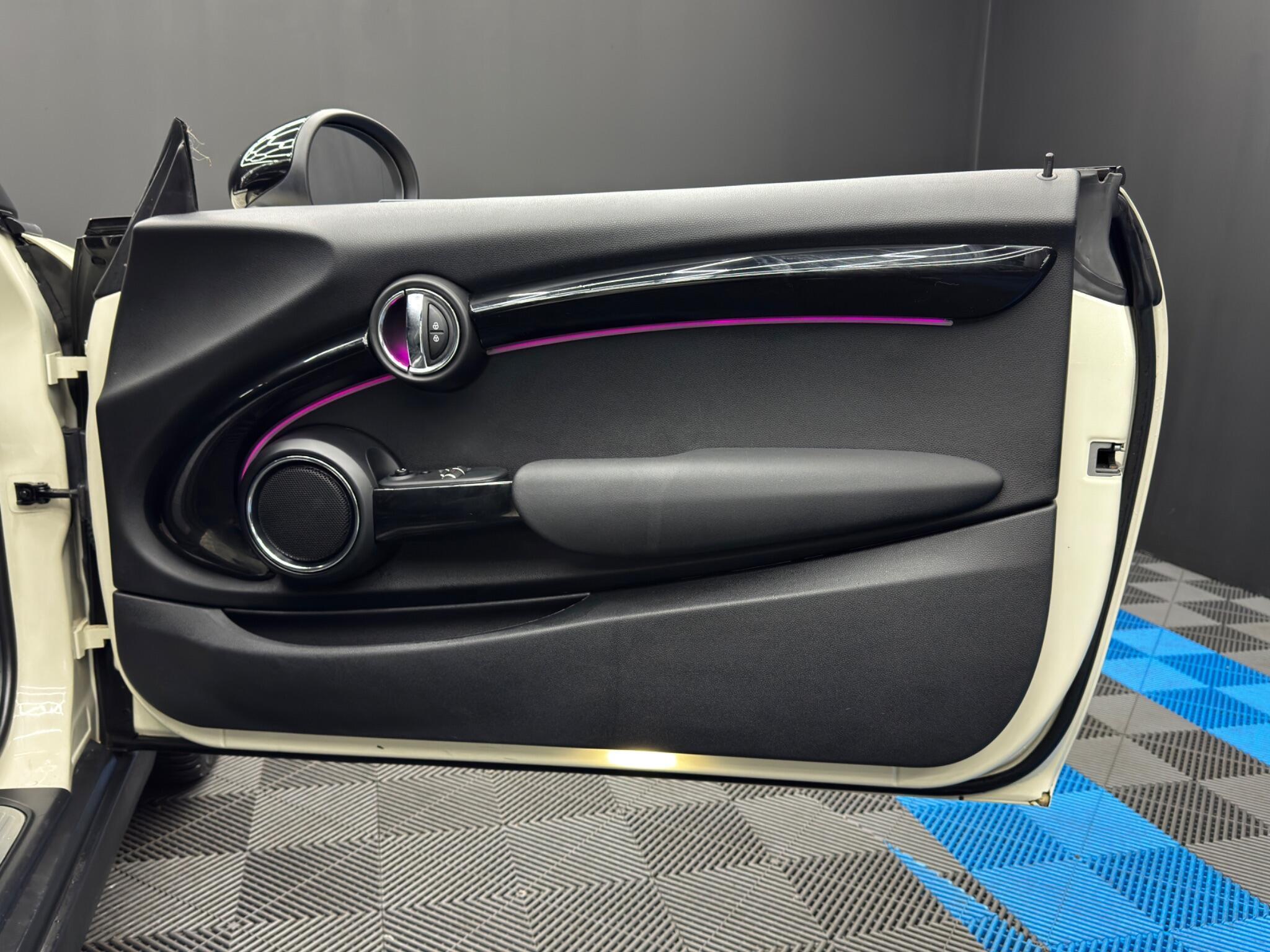 MINI Hatch - Image 40