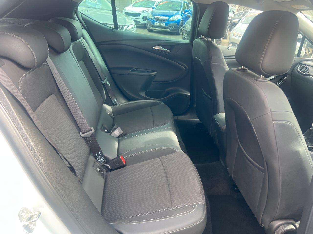 Vauxhall Astra - Image 19