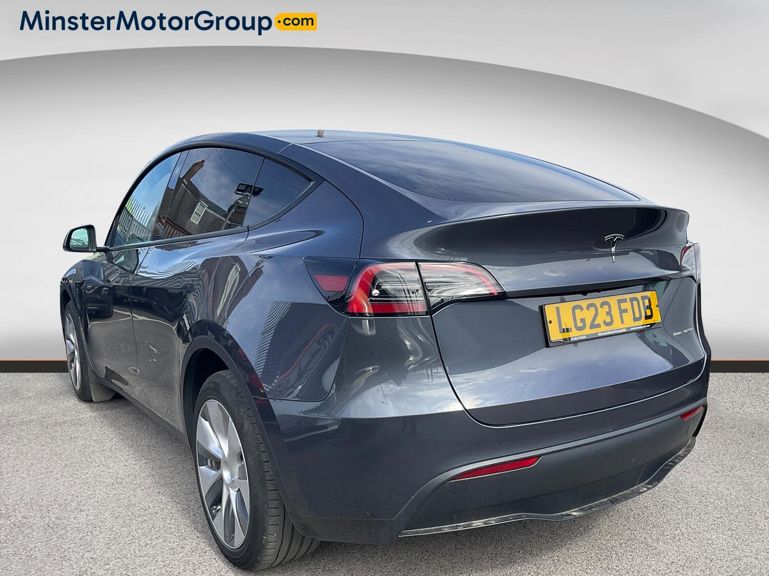 Tesla Model Y - Image 4